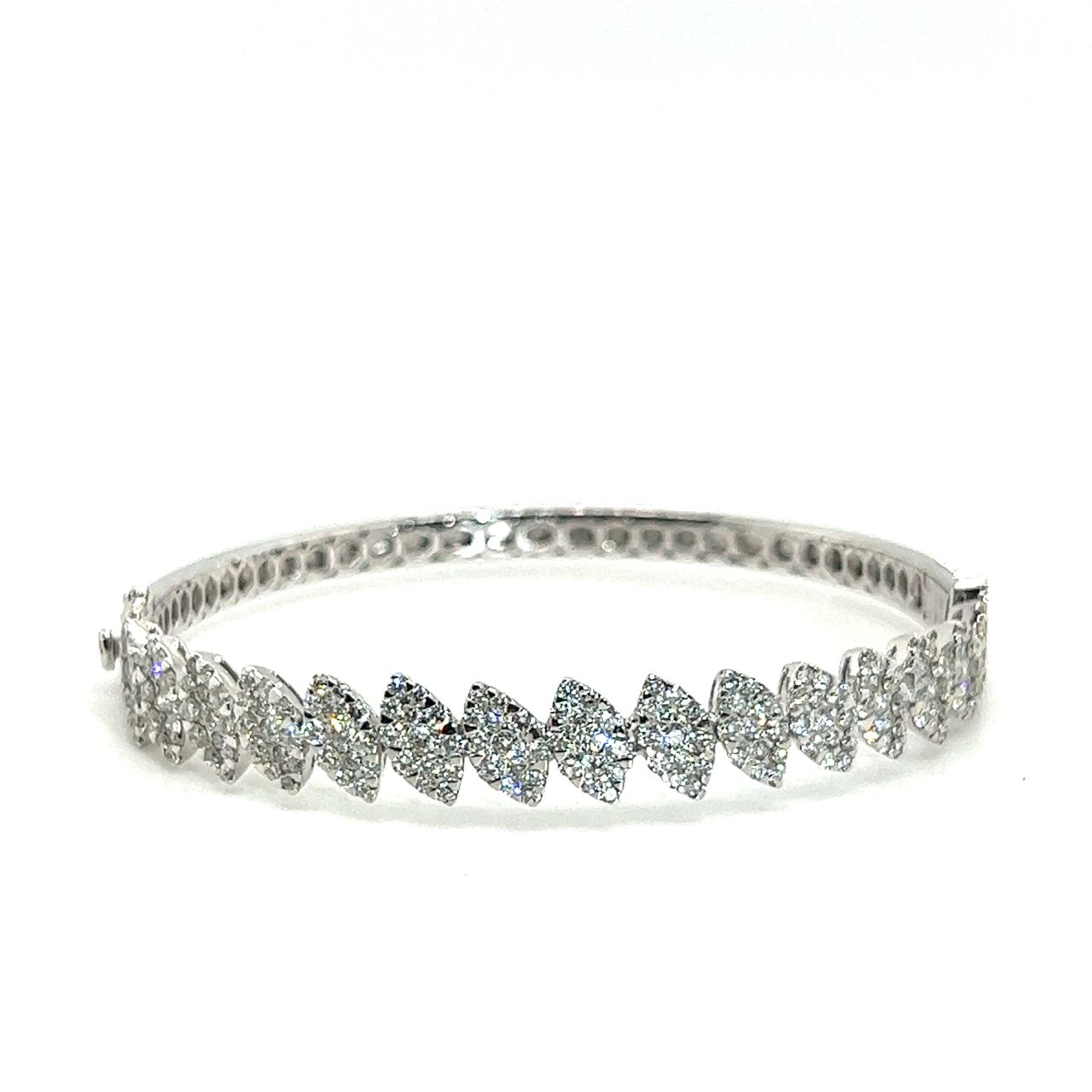 18K White Gold Diamond Bangle