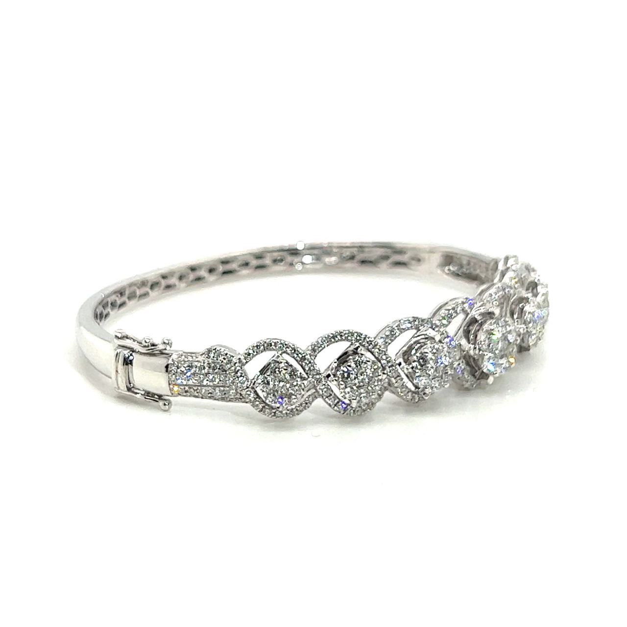 18K White Gold Diamond Bangle