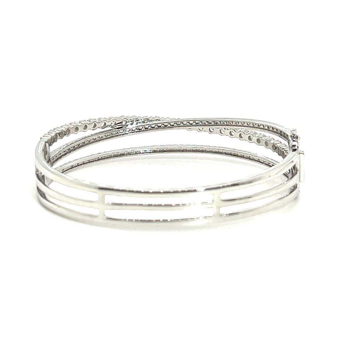 18K White Gold Diamond Bangle
