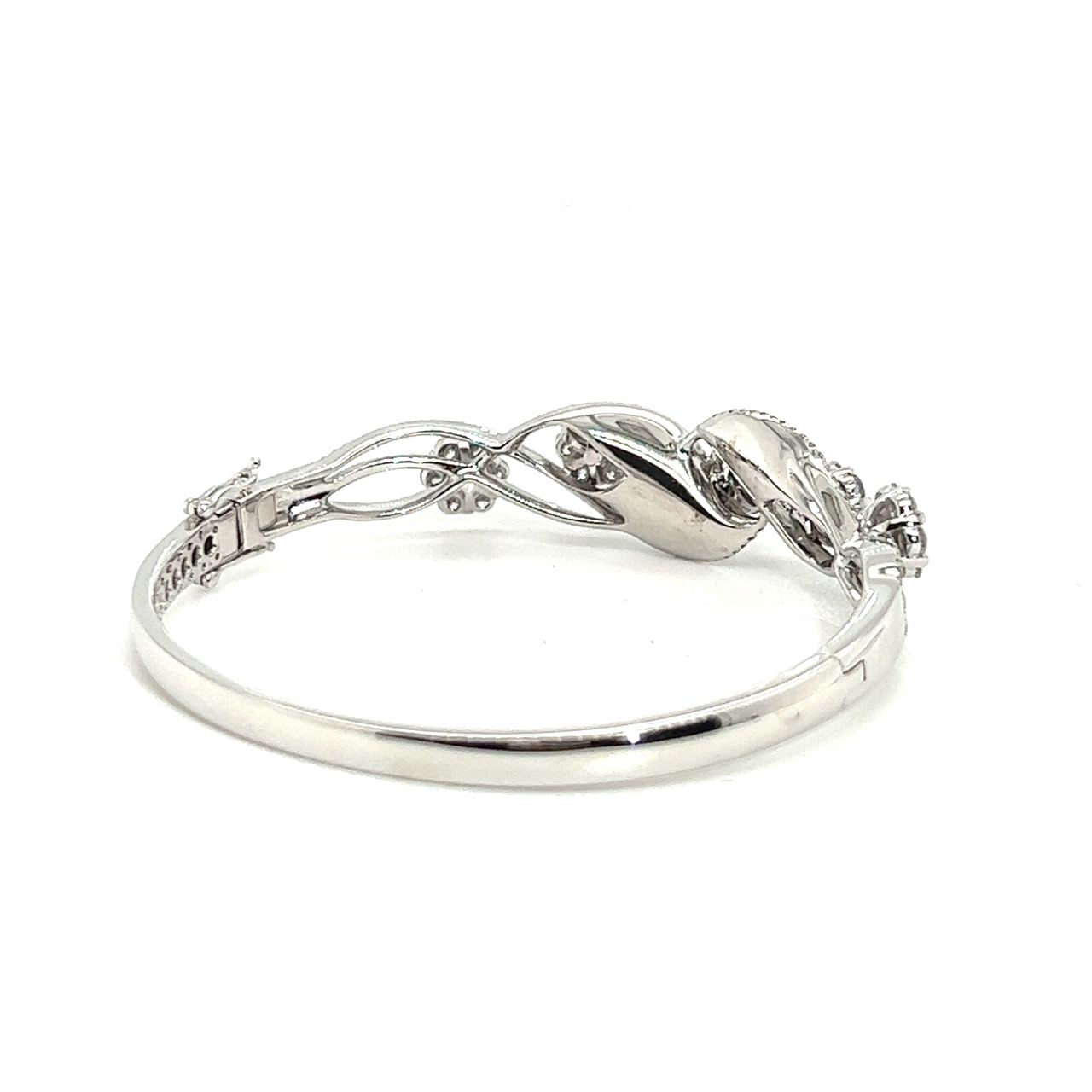 18K White Gold Diamond Bangle