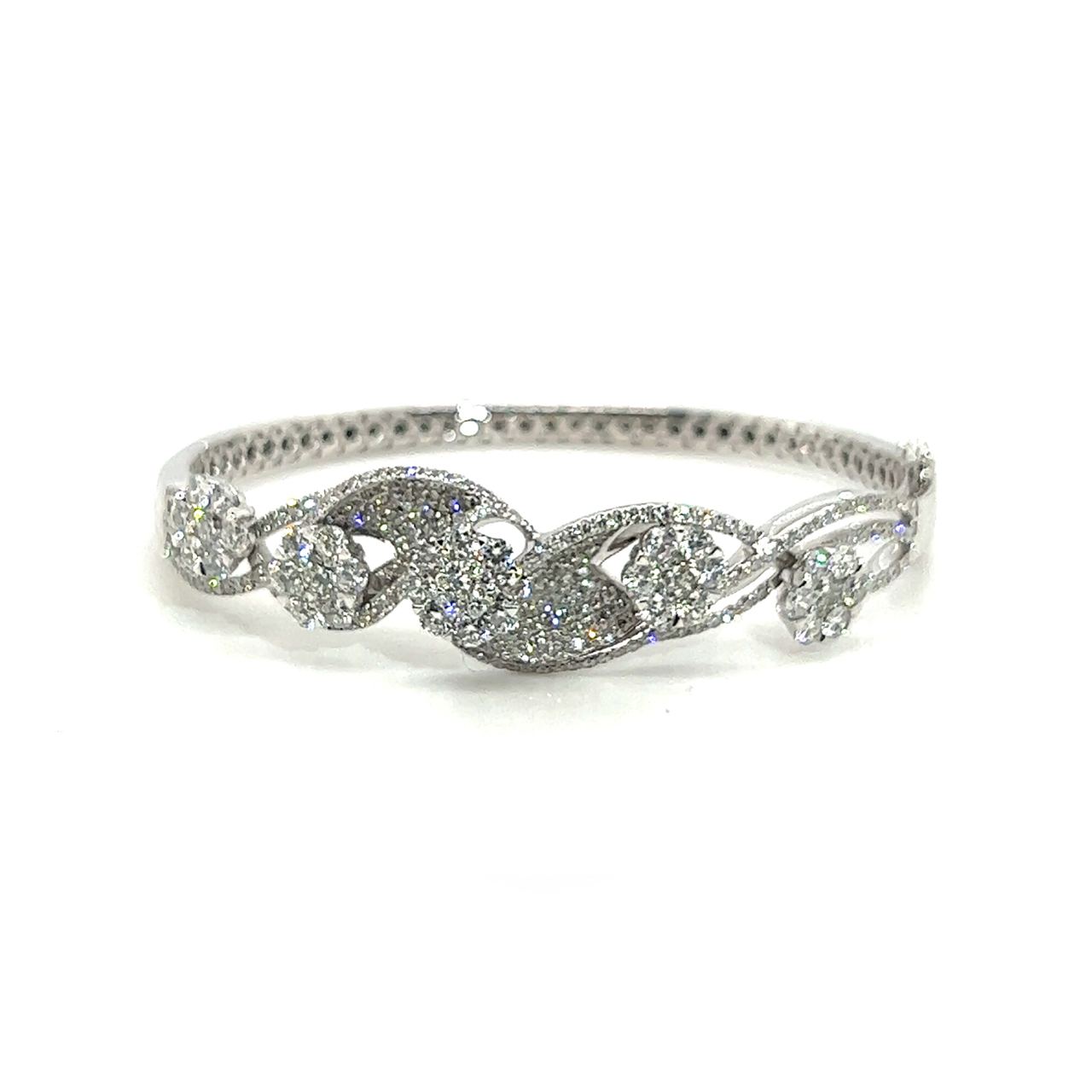 18K White Gold Diamond Bangle