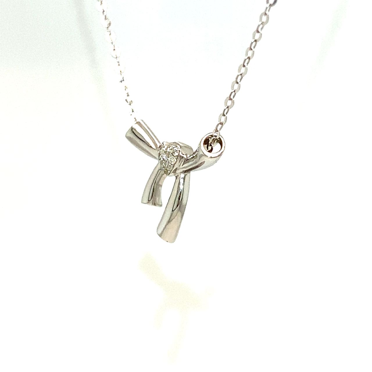 18K White Gold Bow Heart Diamond Necklace