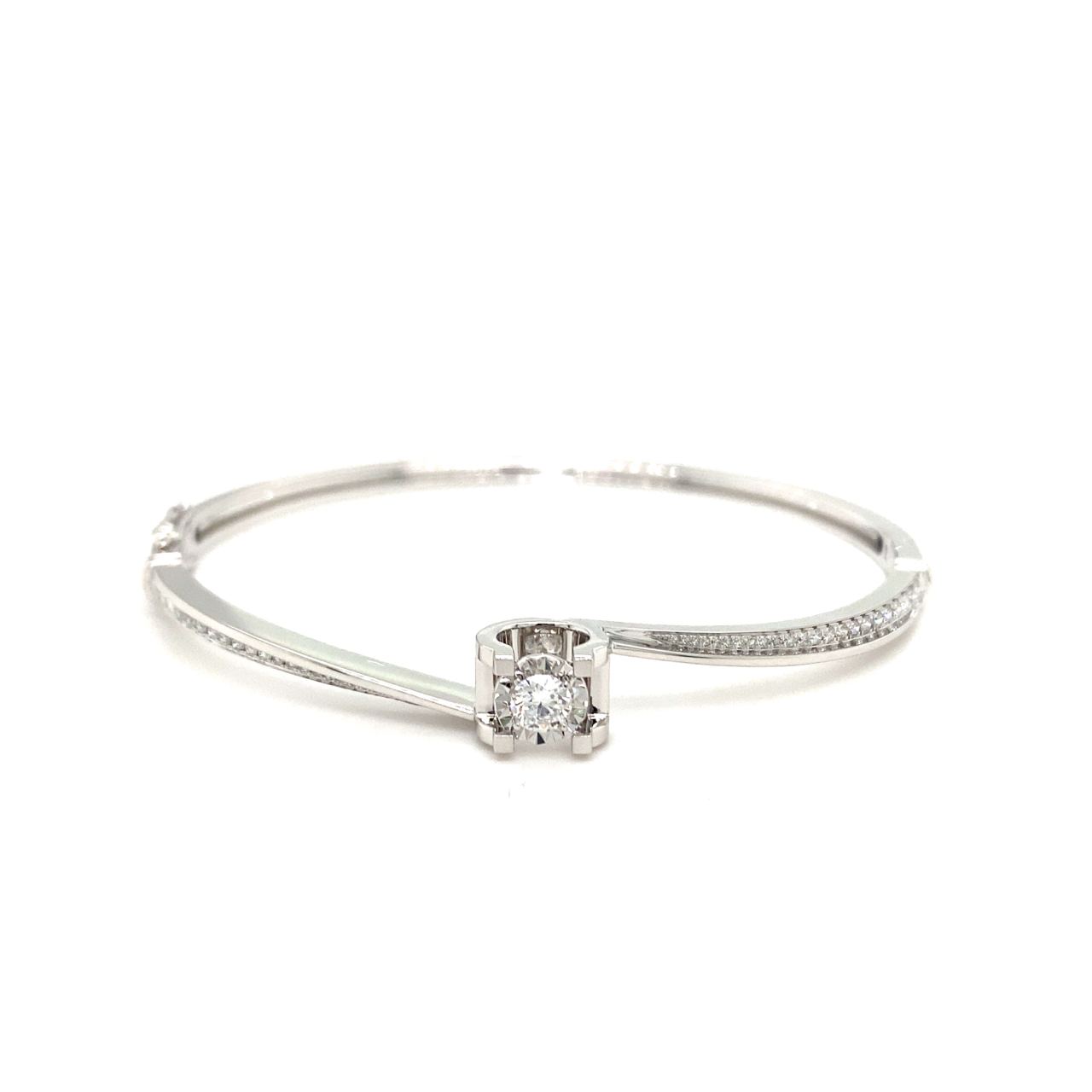 18K White Gold Diamond Bangle