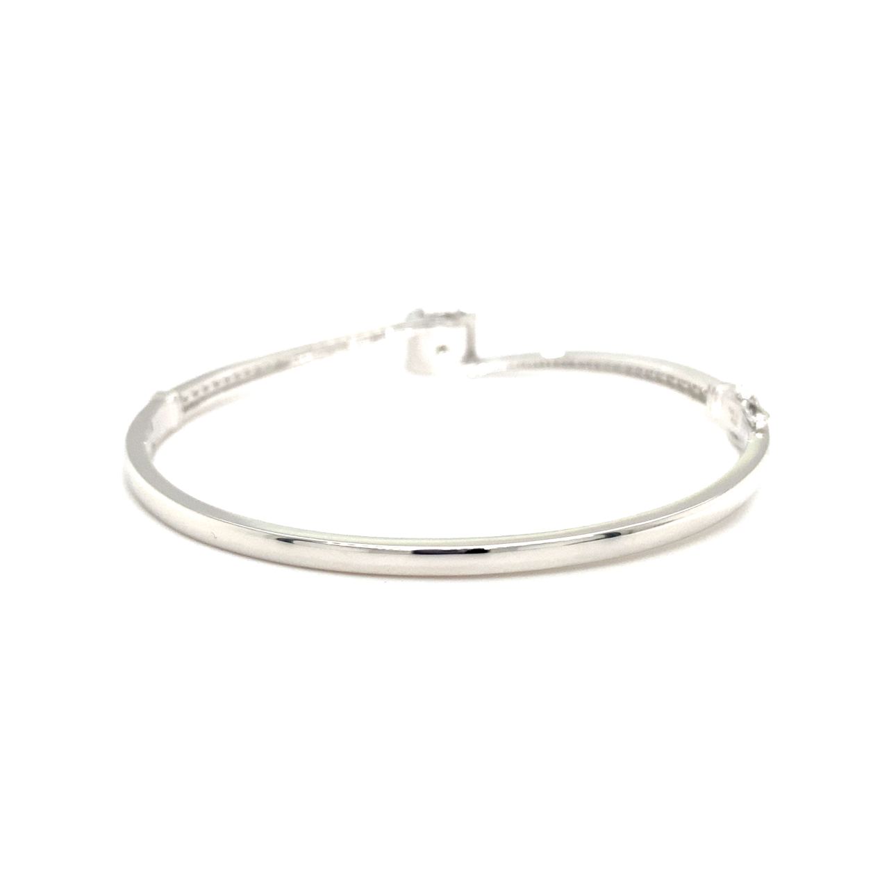 18K White Gold Diamond Bangle