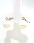 18K White Gold Simple Pearl One Diamond Earrings