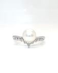 18K White Gold V Shape Flower Pearl Diamond Ring