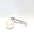 18K White Gold Square Wrap Plain Pearl Diamond Ring
