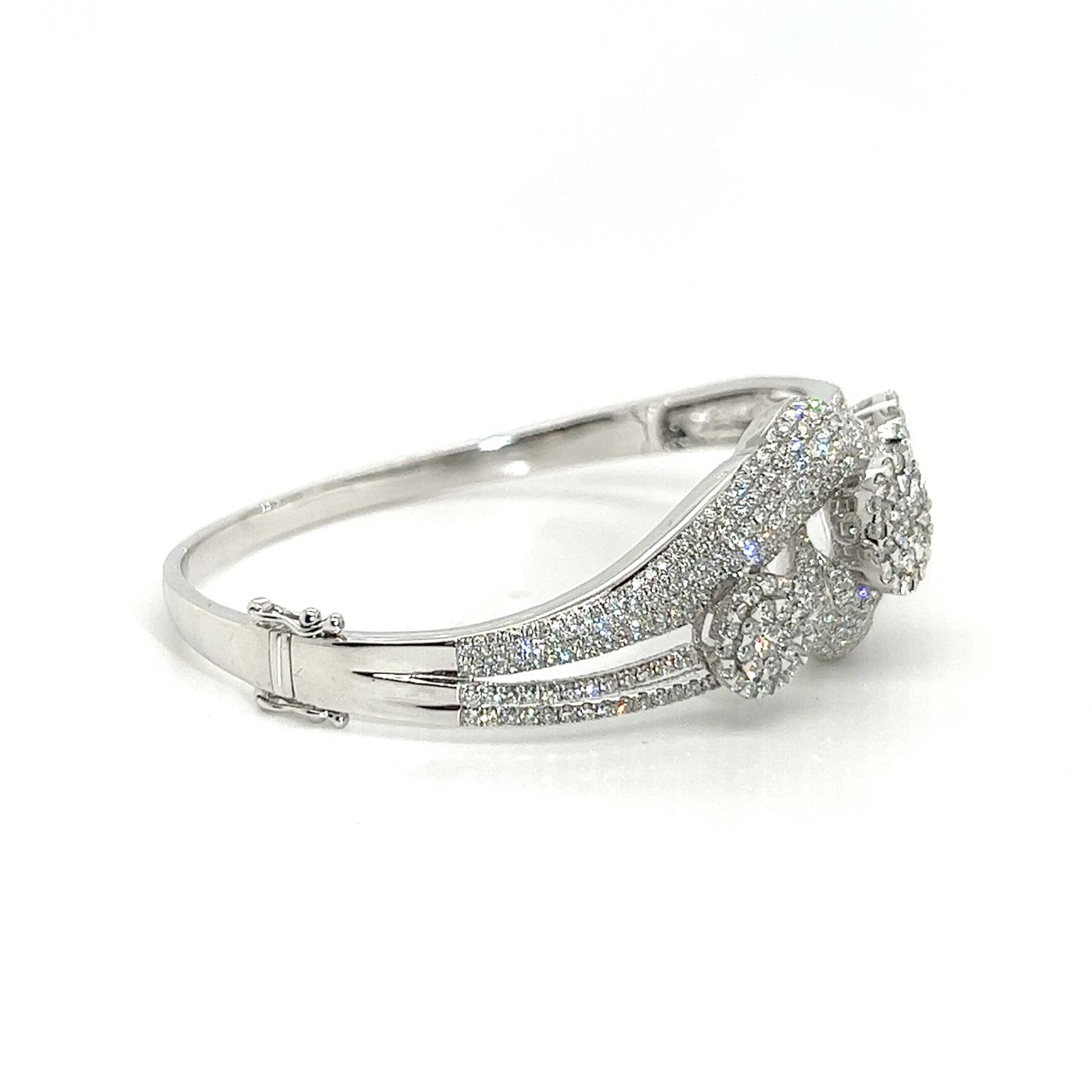 18K White Gold Diamond Bangle