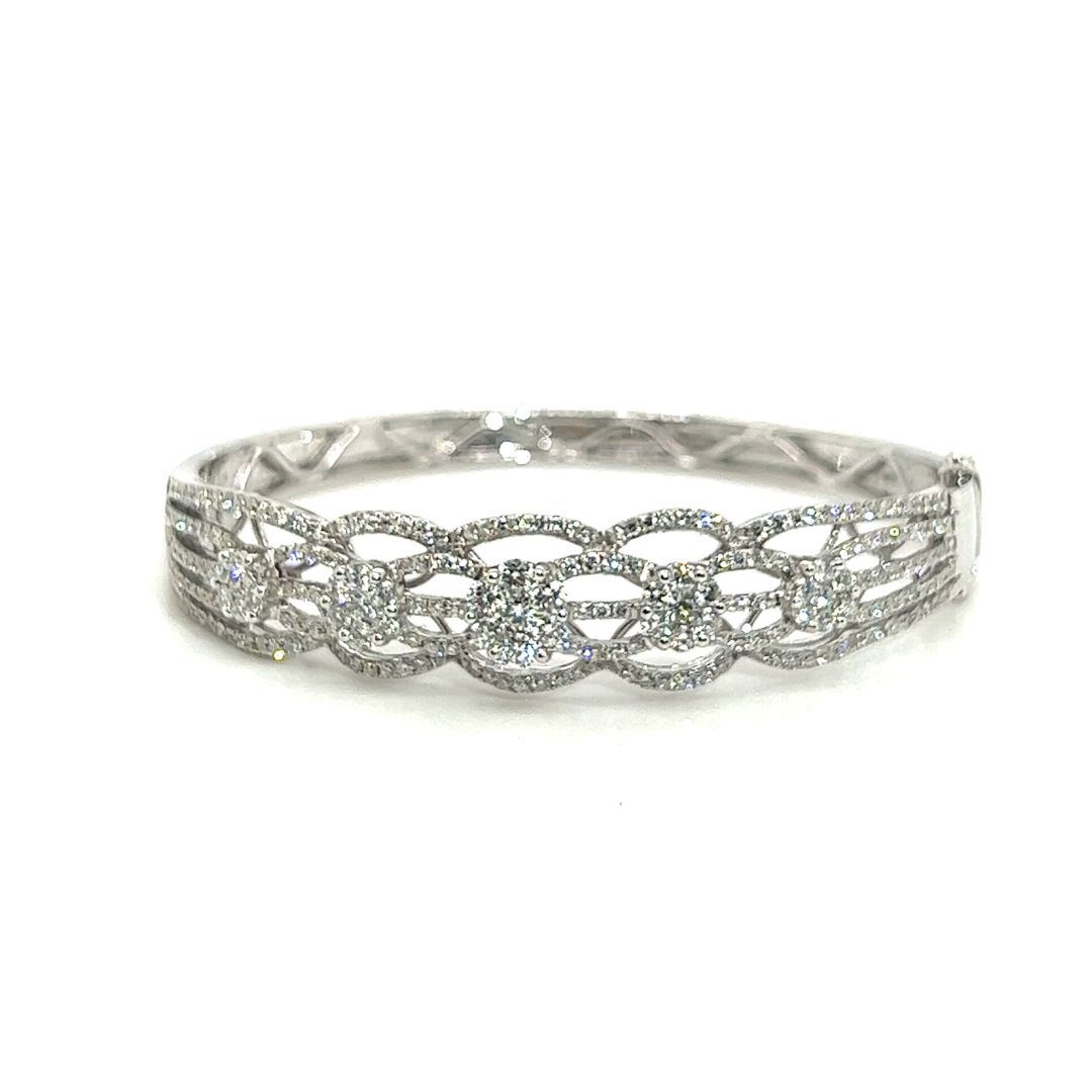 18K White Gold River Flow Lotus Cluster Diamond Bangle