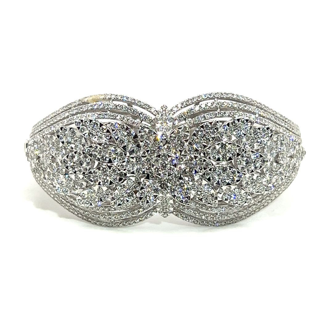 18K White Gold Multi Layer Wave Max Luxe Diamond Bangle