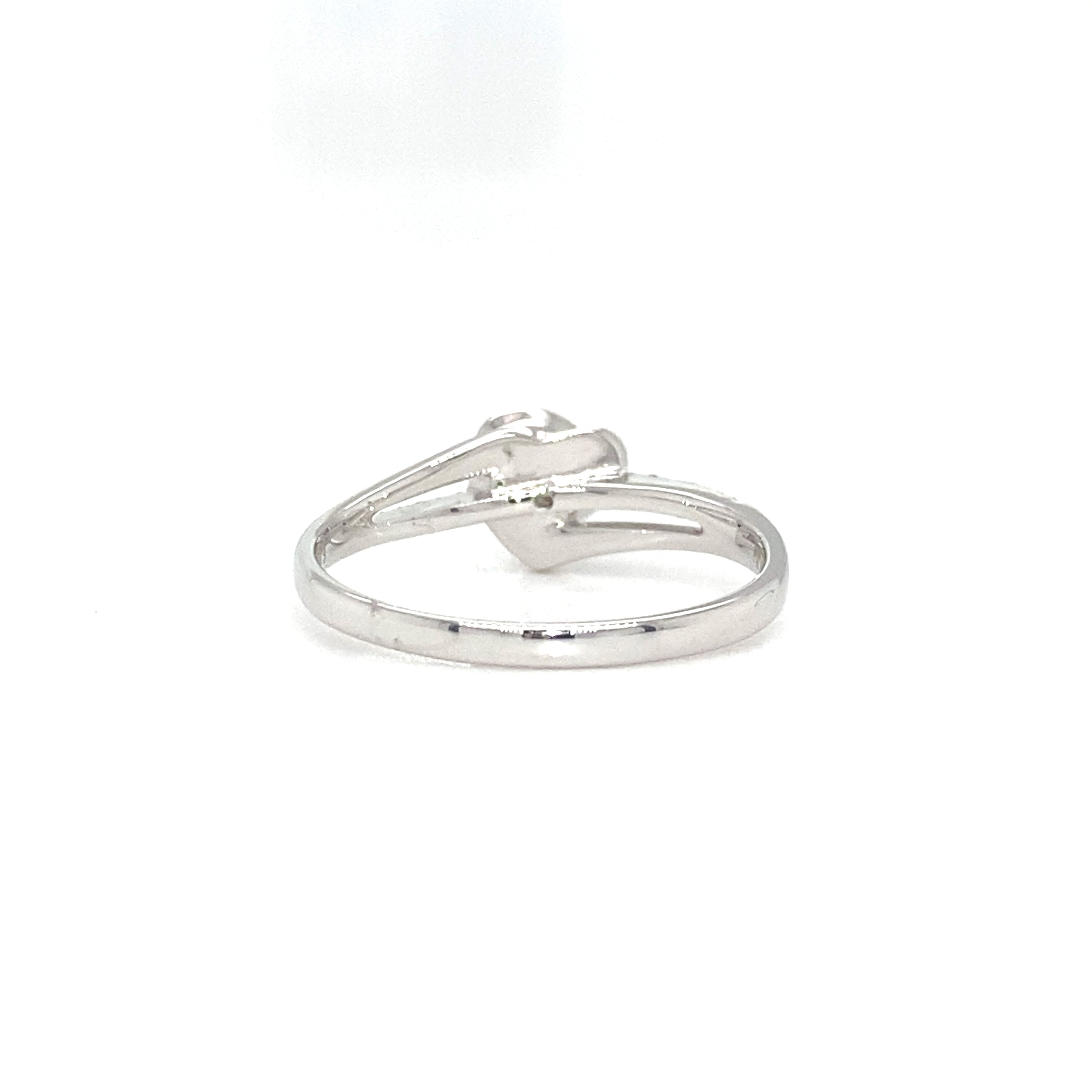18K White Gold Heart Typhoon Diamond Ring