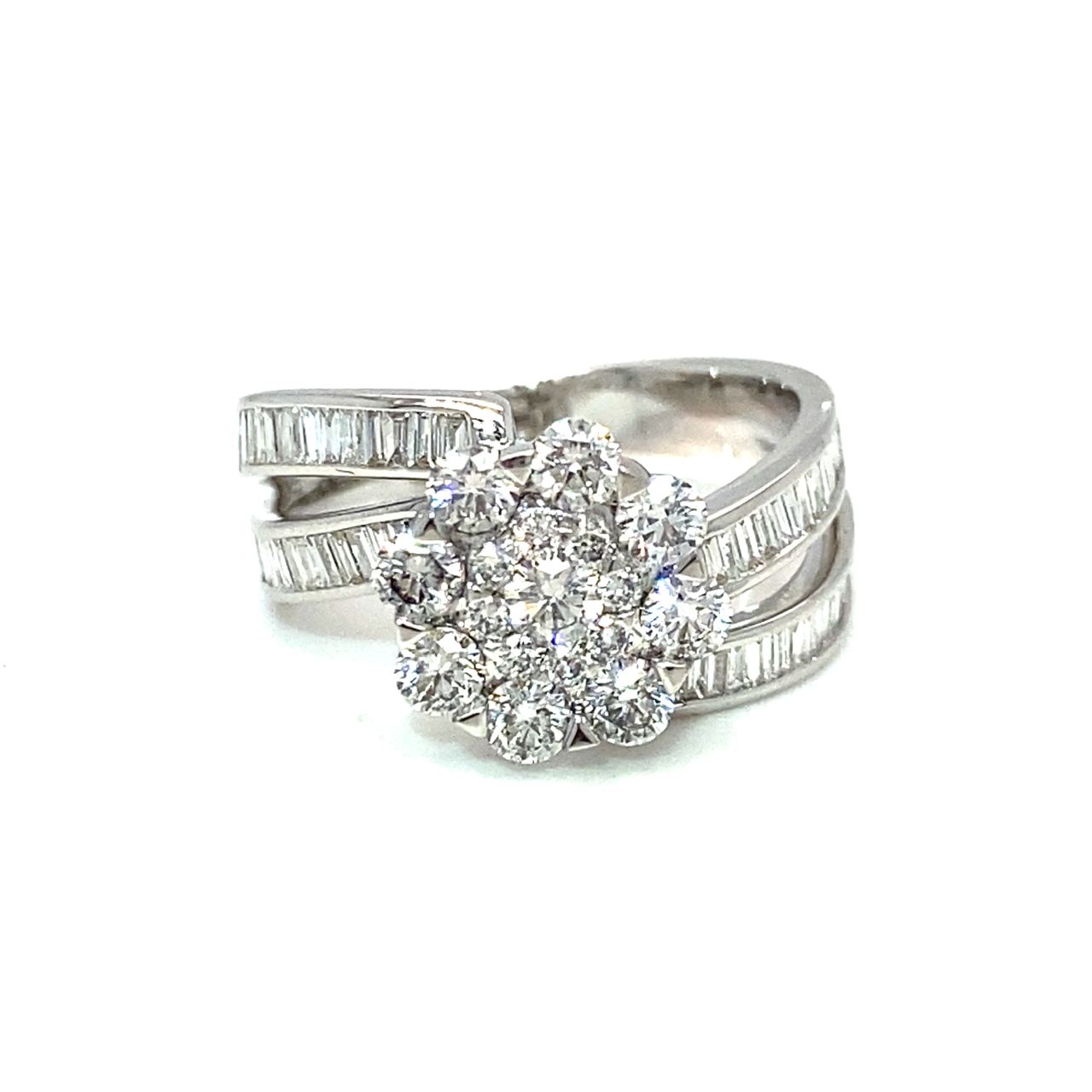18K White Gold Diamond Ring