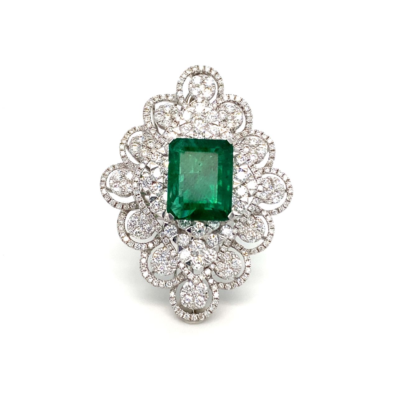 18K White Gold Emerald Diamond Ring