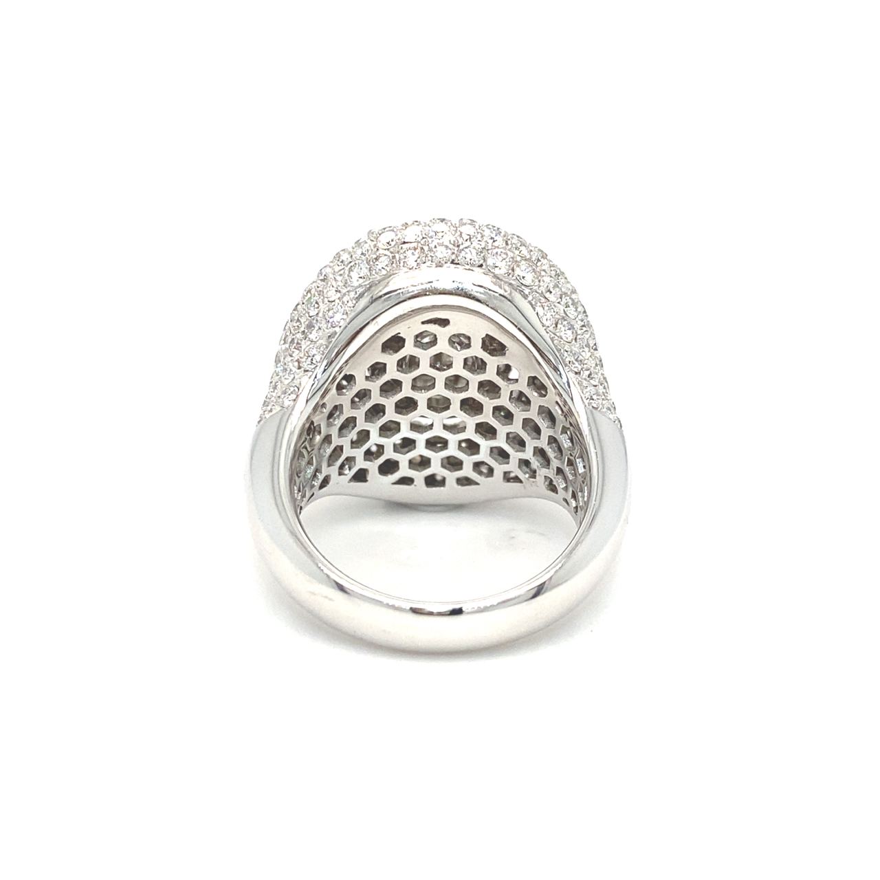 18K White Gold Diamond Ring