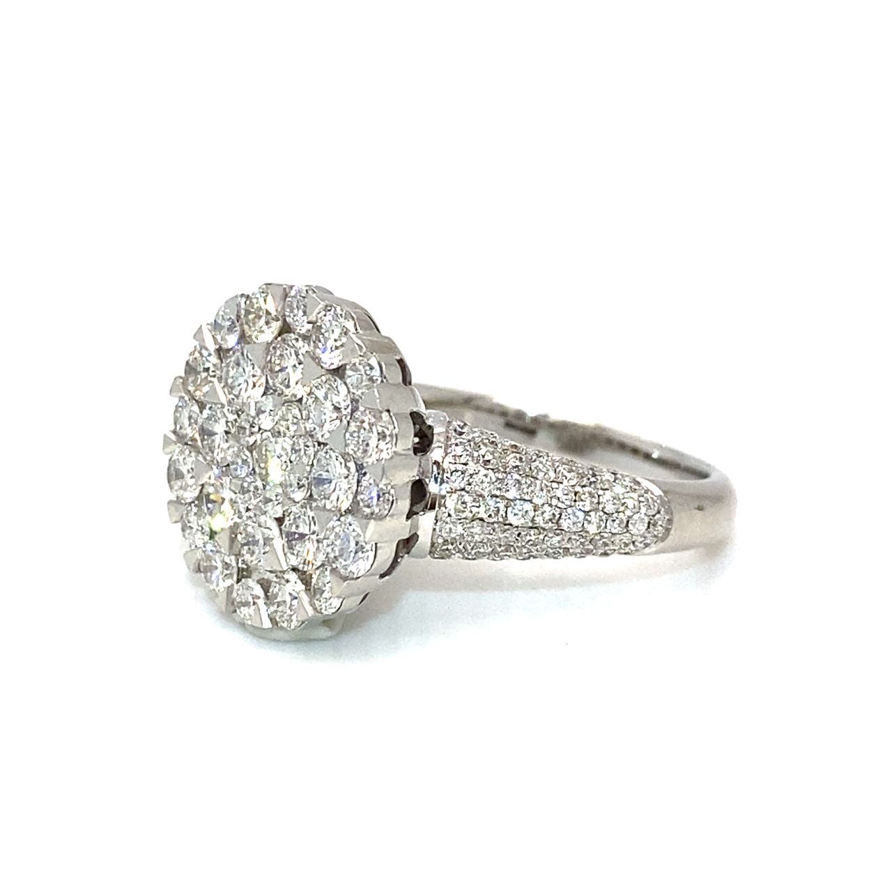 18K White Gold Diamond Ring