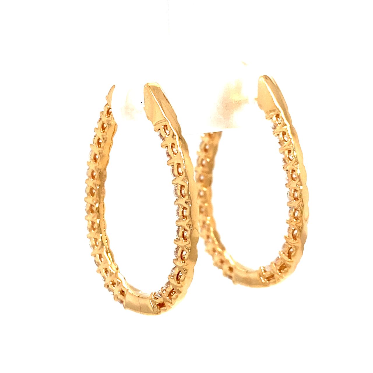18K White Gold Diamond Earring