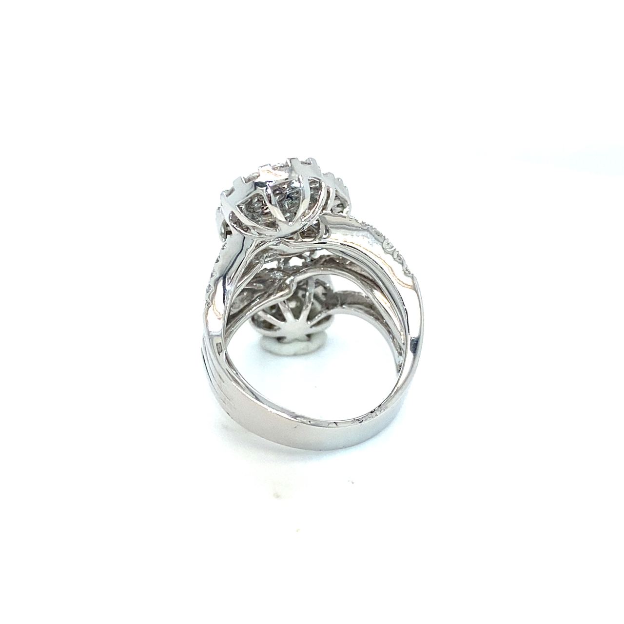18K White Gold Triple Lotus Cluster Top Diamond Ring