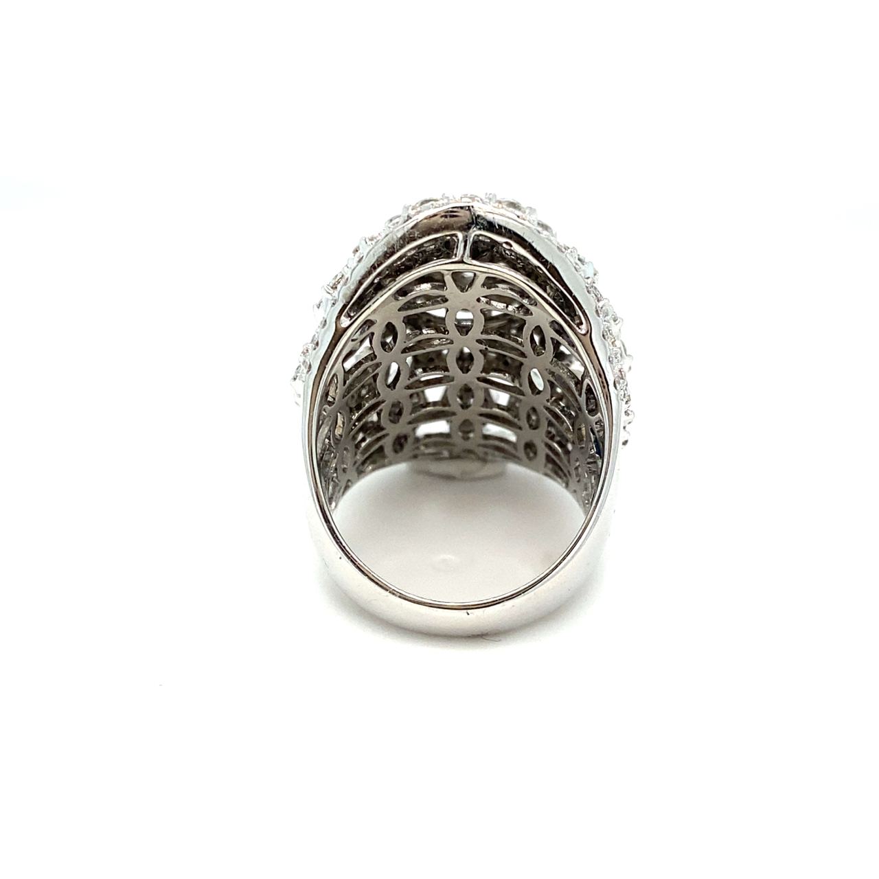 18K White Gold Diamond Ring
