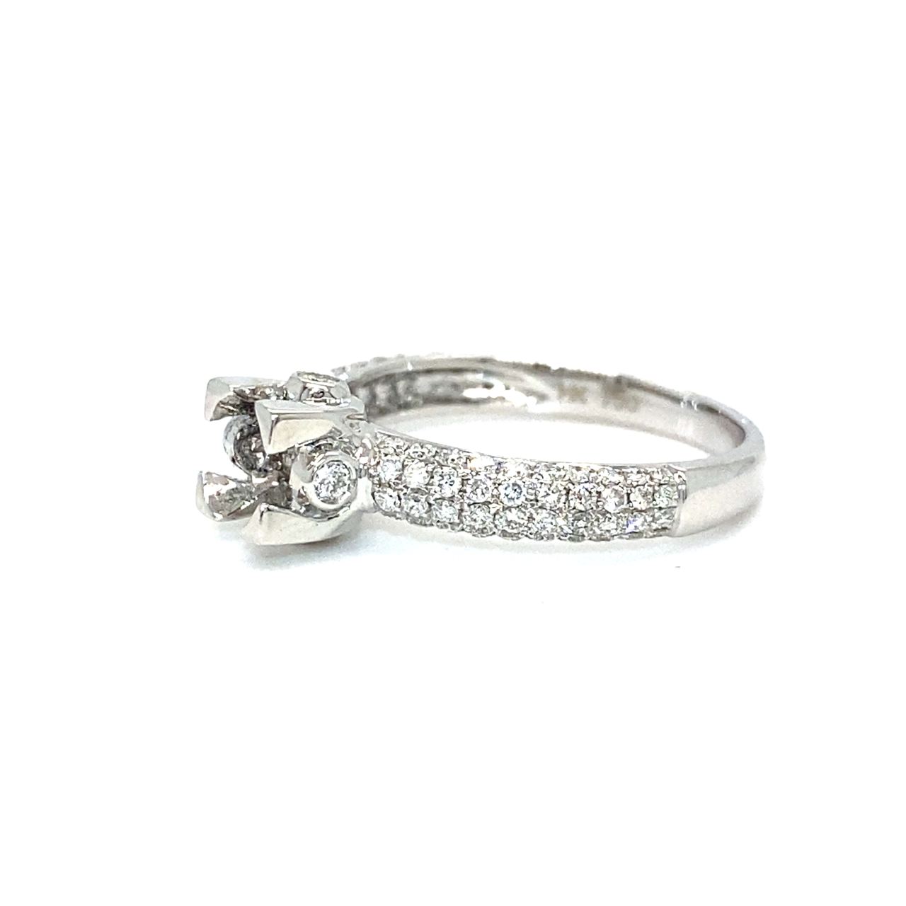18K White Gold Diamond Ring