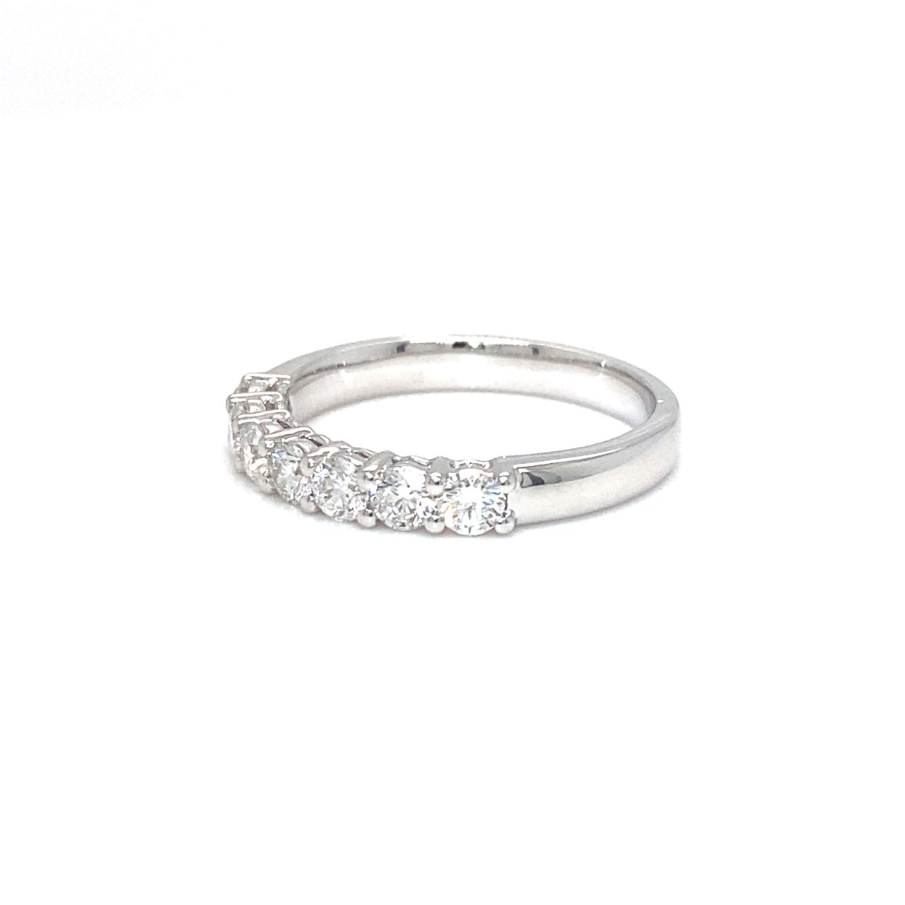 18K White Gold Diamond Ring