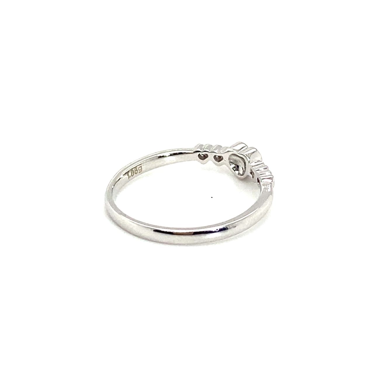 18K White Gold Mini Five Heart Diamond Ring