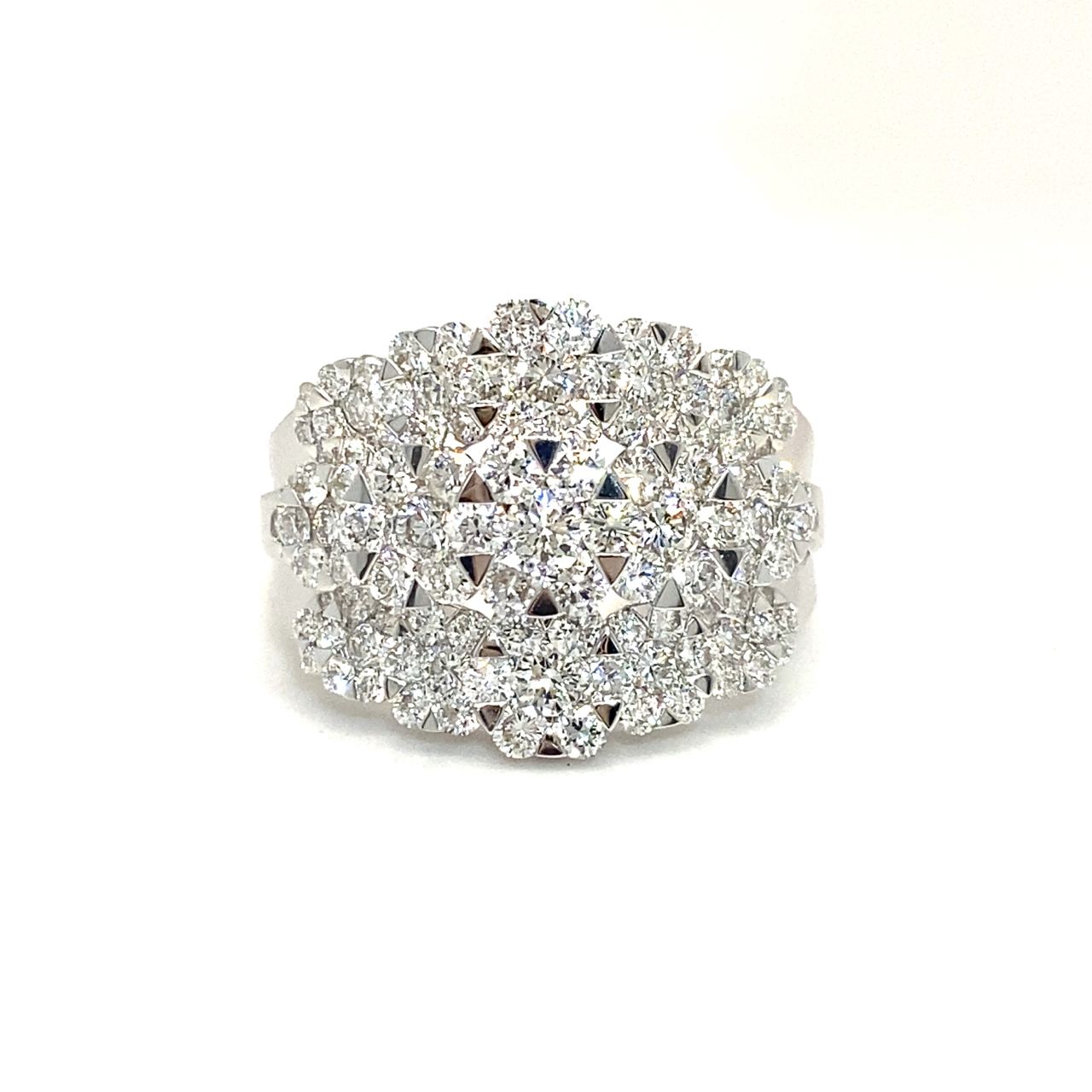 18K White Gold Diamond Ring