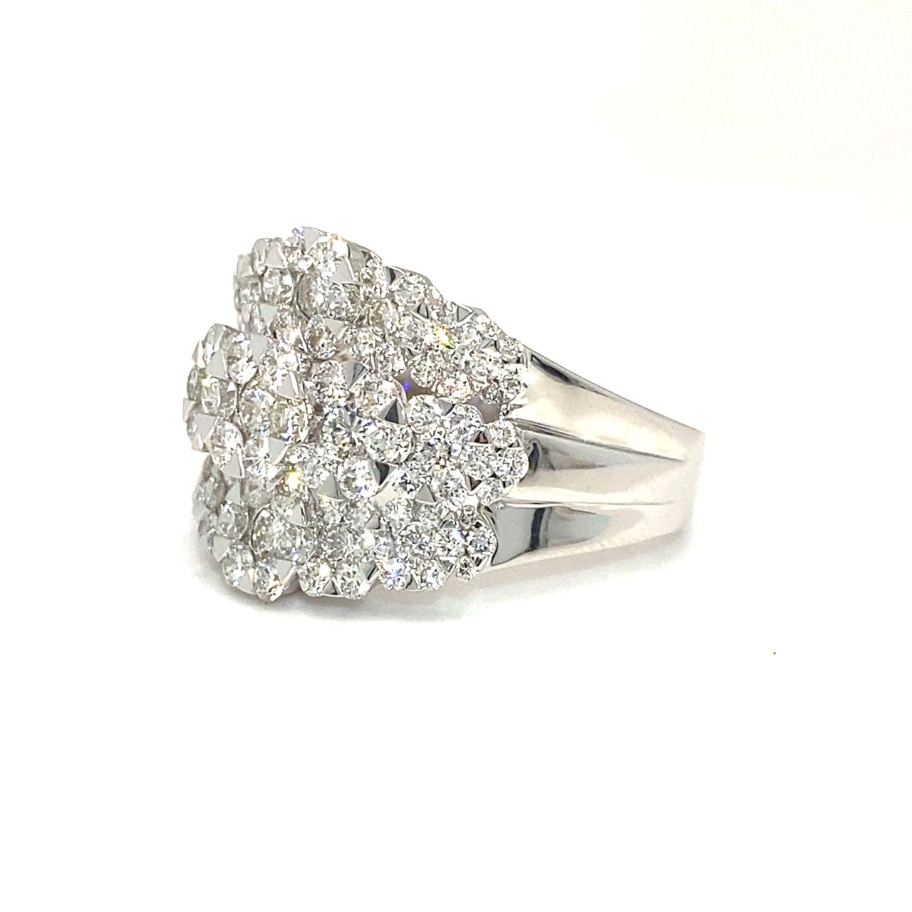 18K White Gold Diamond Ring