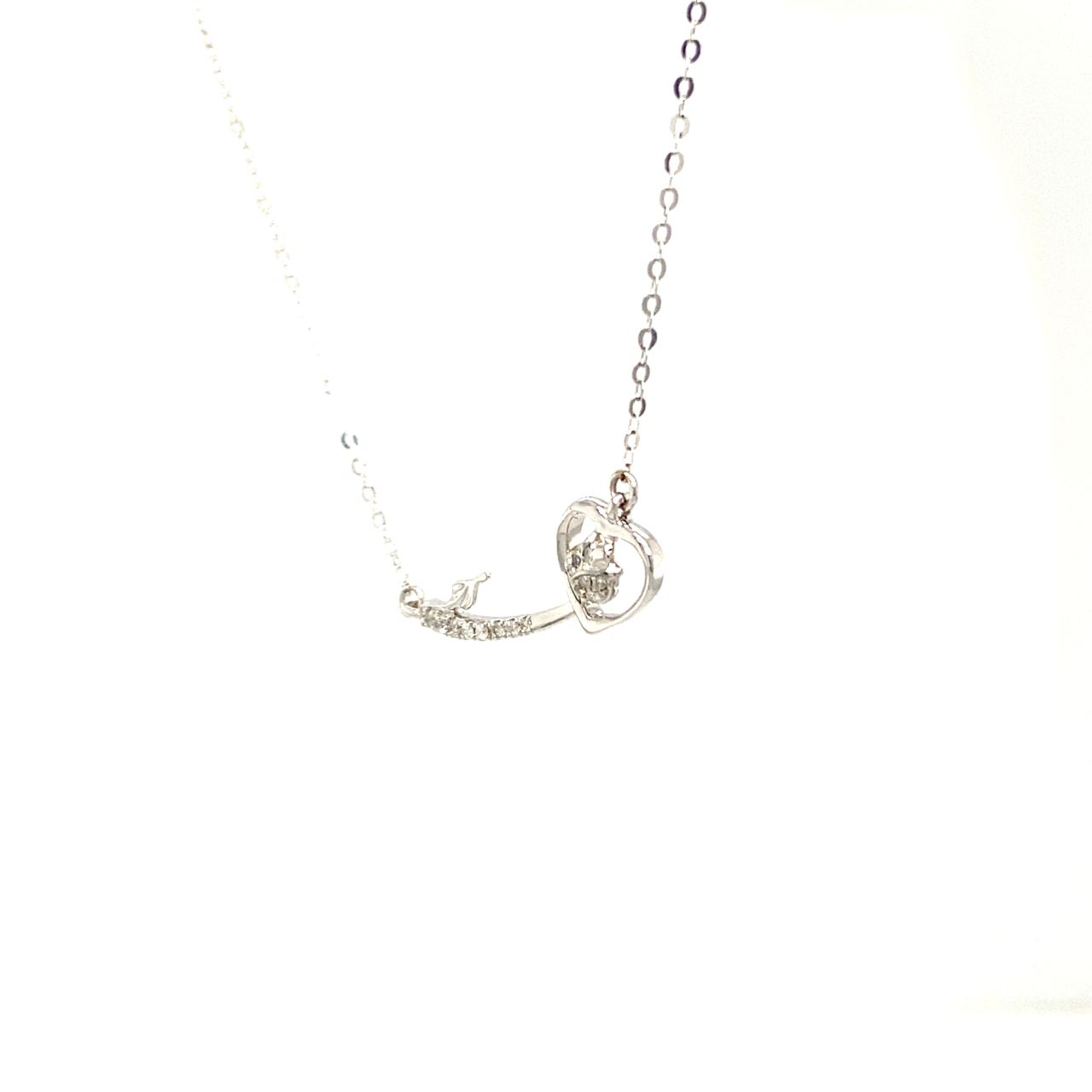 18K White Gold Smile Heart Diamond Necklace