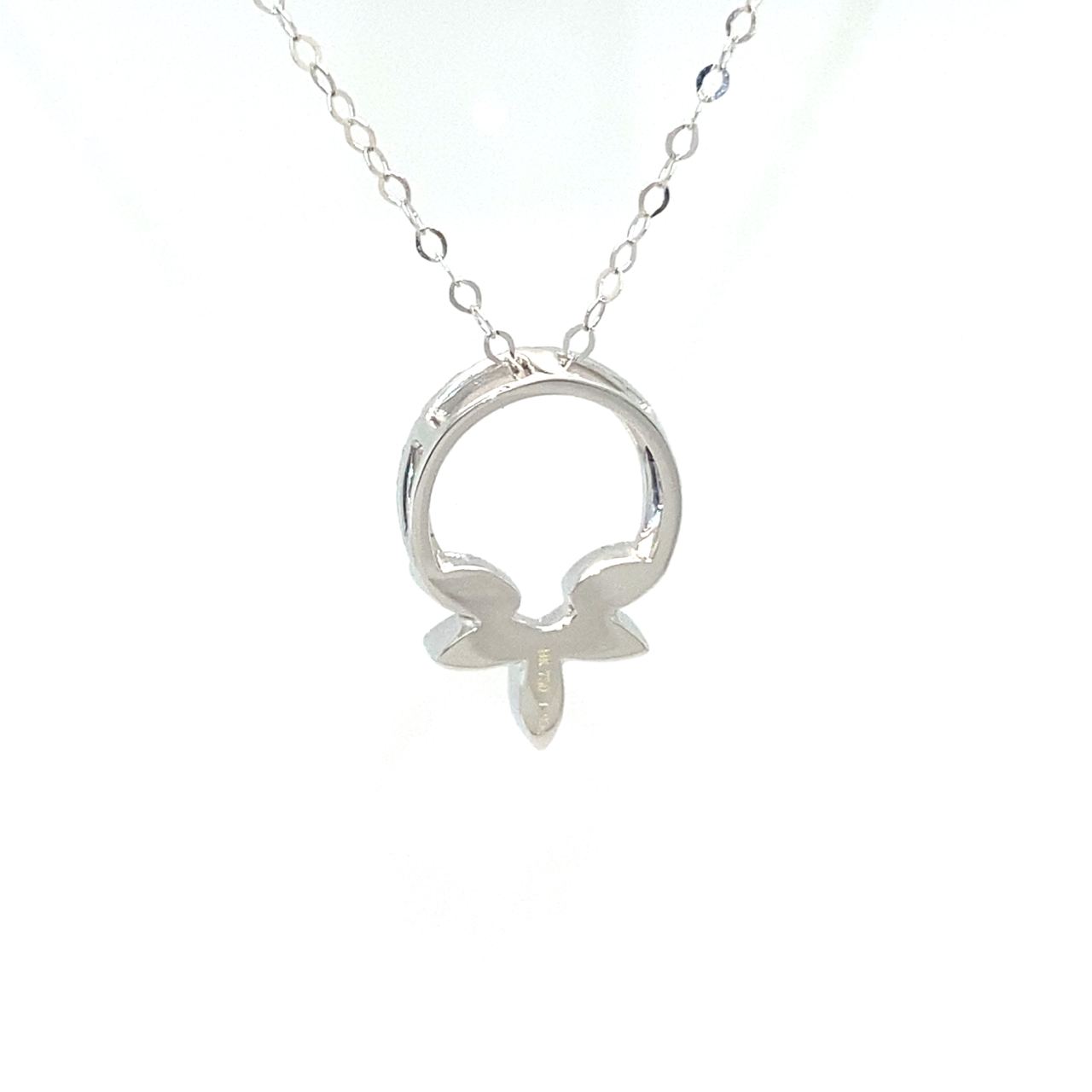 18K White Gold Circle Leavs Full Diamond Necklace