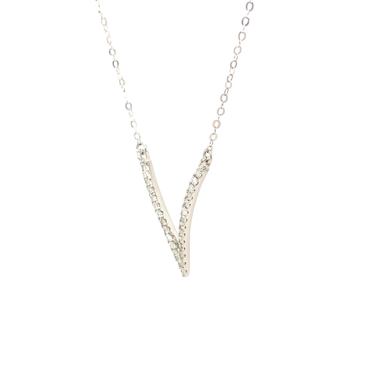 18K White Enlarge V Full Diamond Necklace