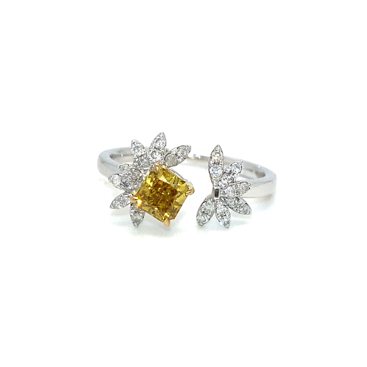 18K White Gold Yellow Diamond Ring