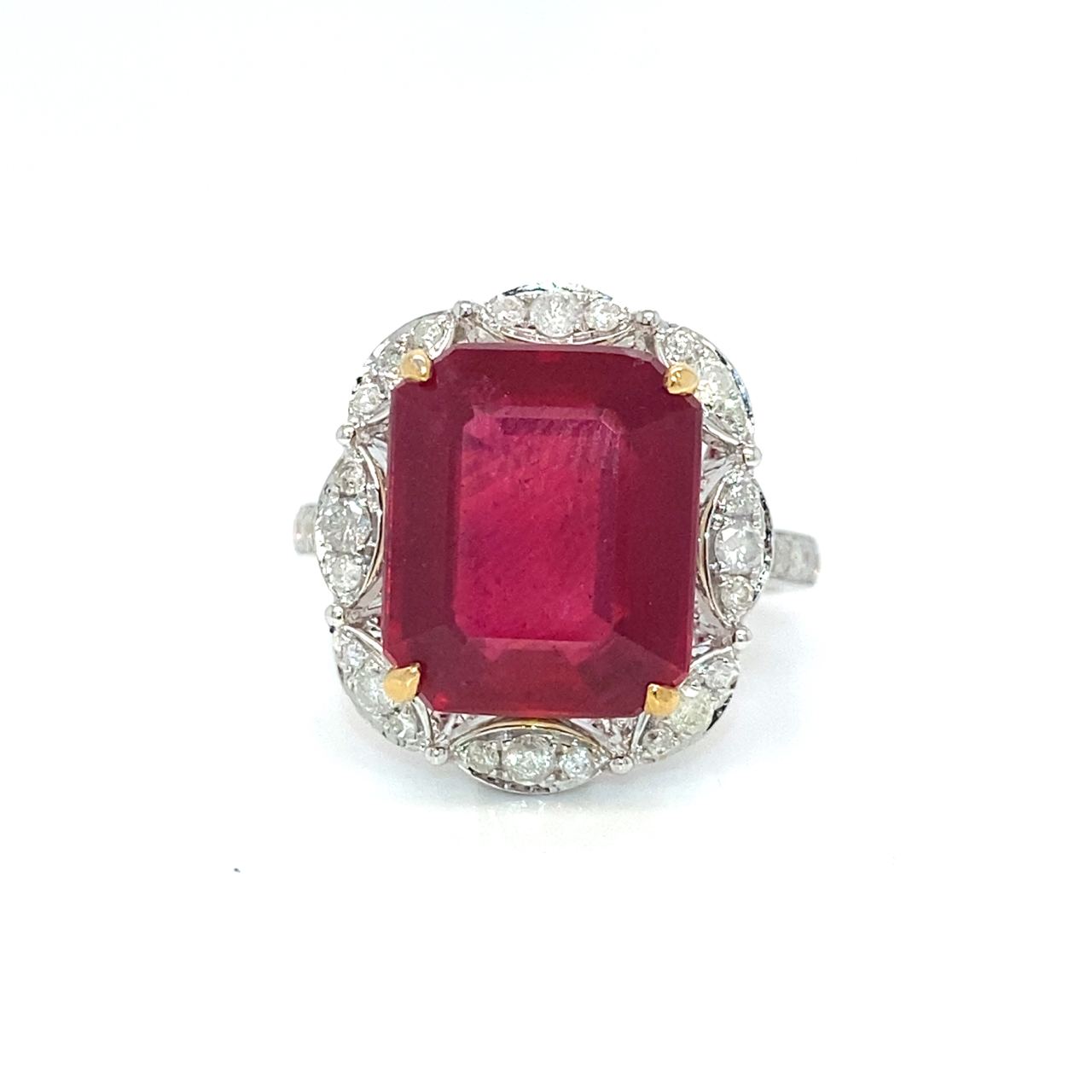18K White Gold Bubble Shoulder Ruby Em Shape Diamond RIng