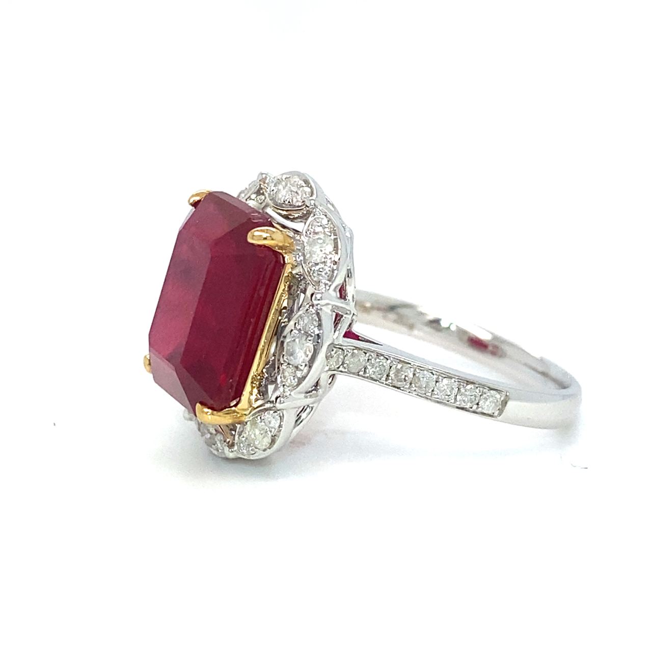 18K White Gold Bubble Shoulder Ruby Em Shape Diamond RIng