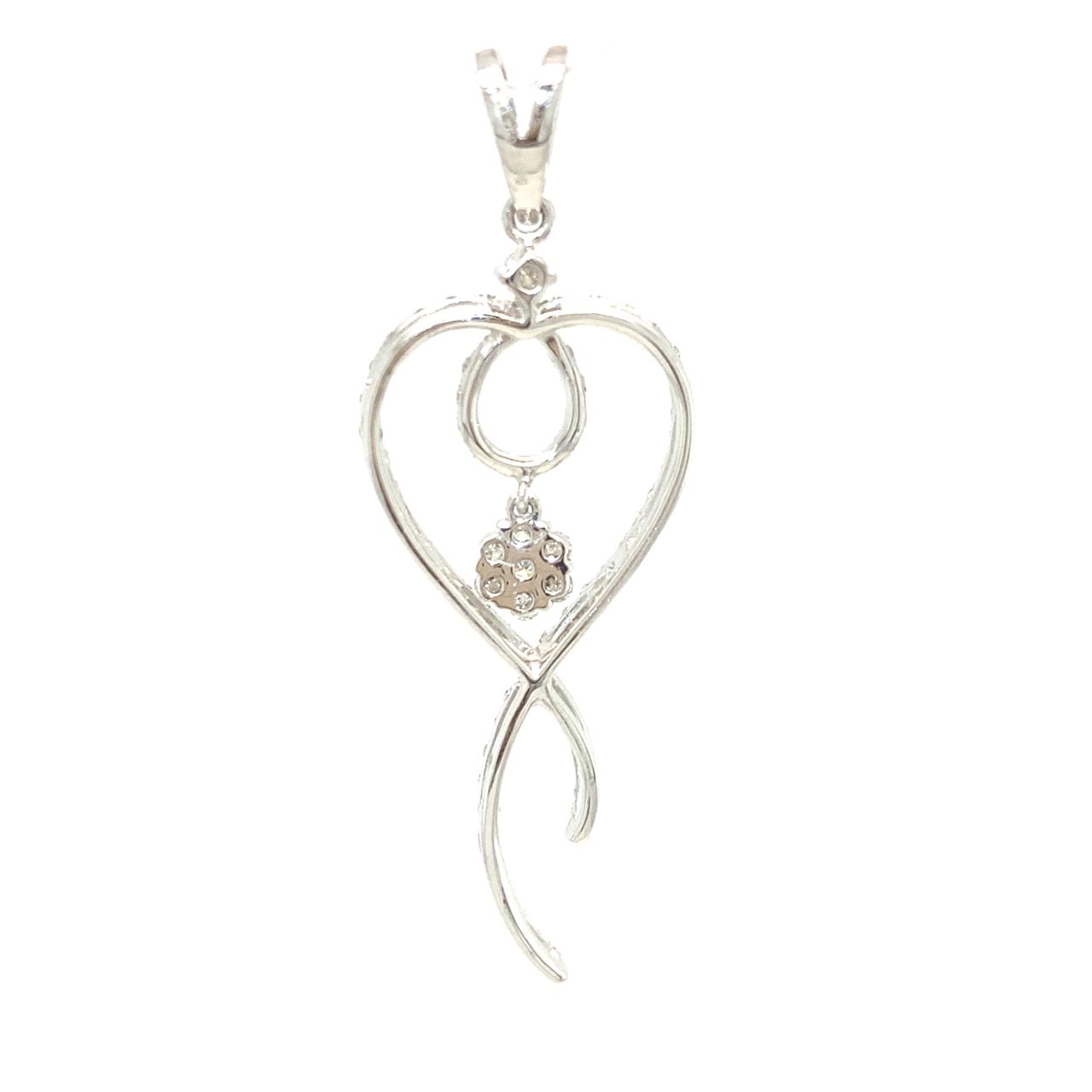 18K White Gold Dynamic Heart Cluster Diamond Pendant