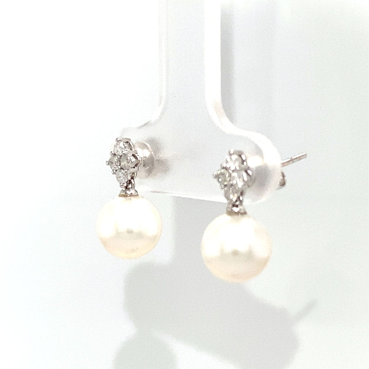 18K White Gold Kite Diamond Pearl Earrings