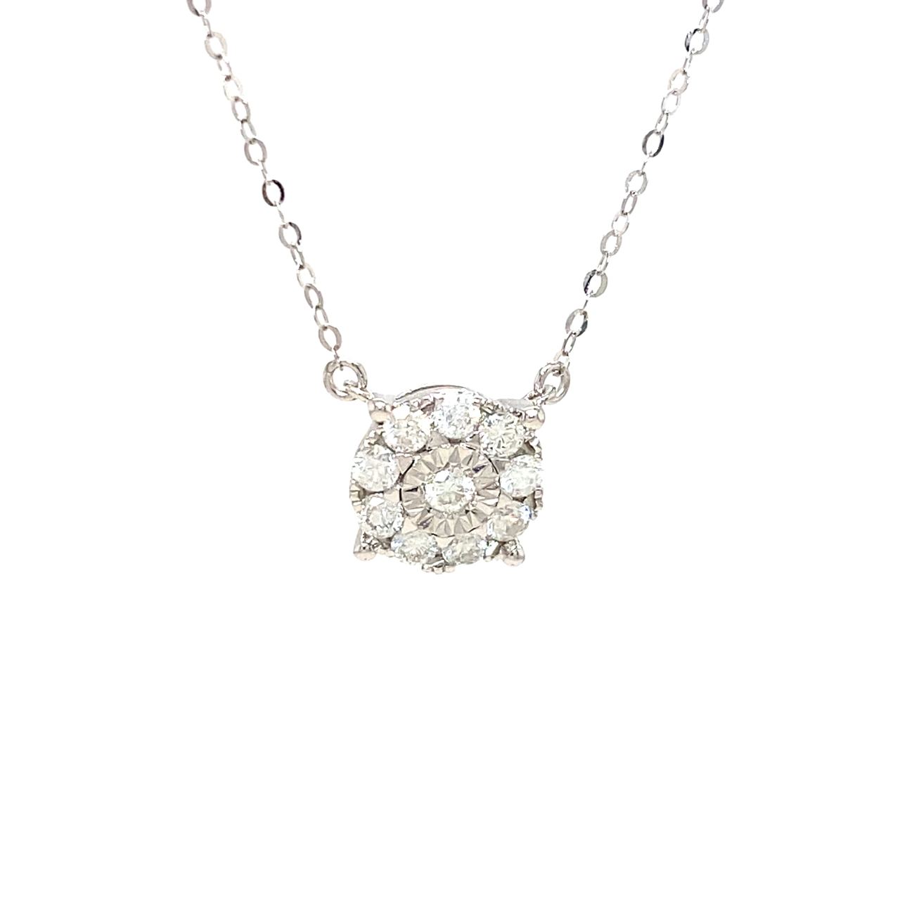 18K White Gold Round Illusion Diamond Necklace