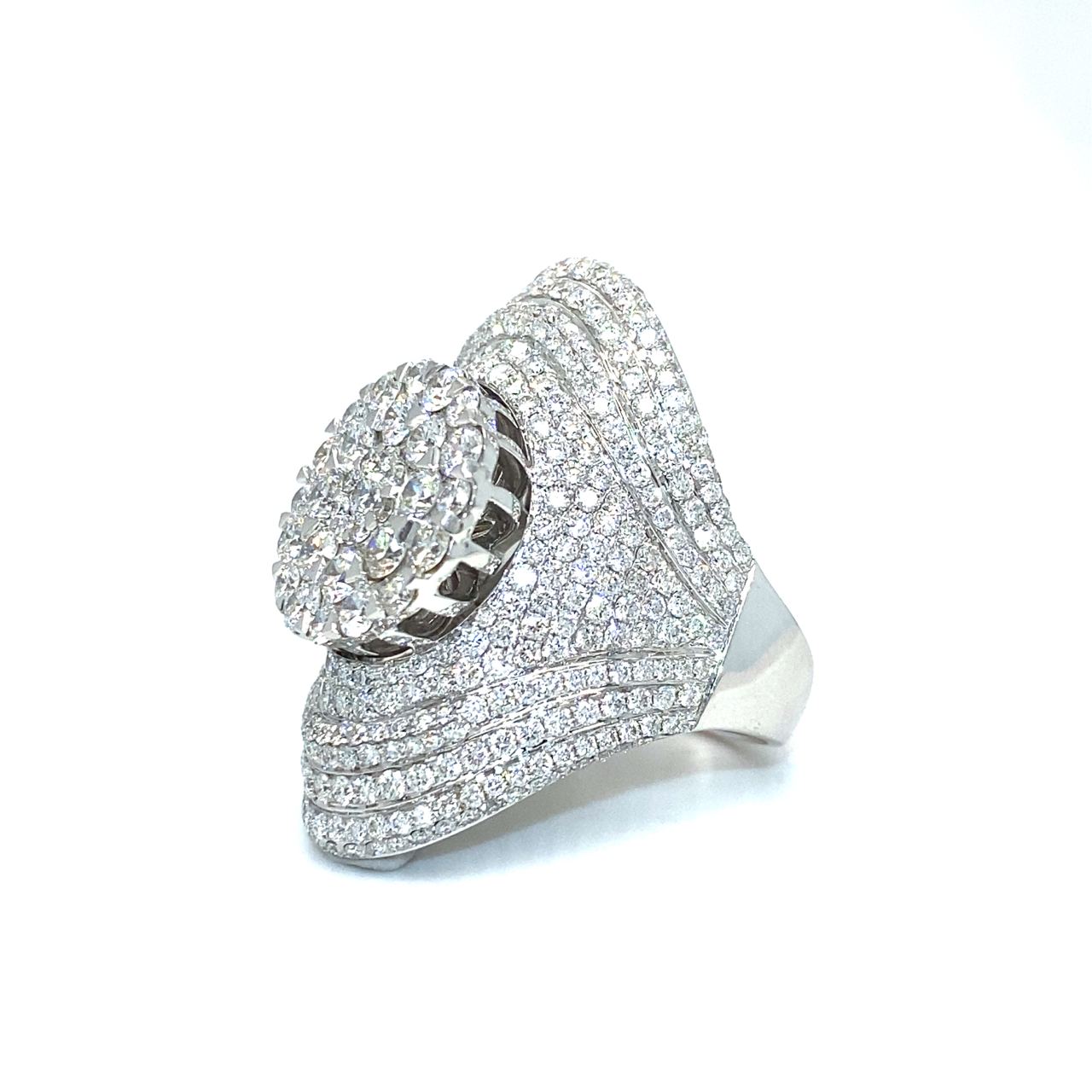 18K White Gold Diamond Ring