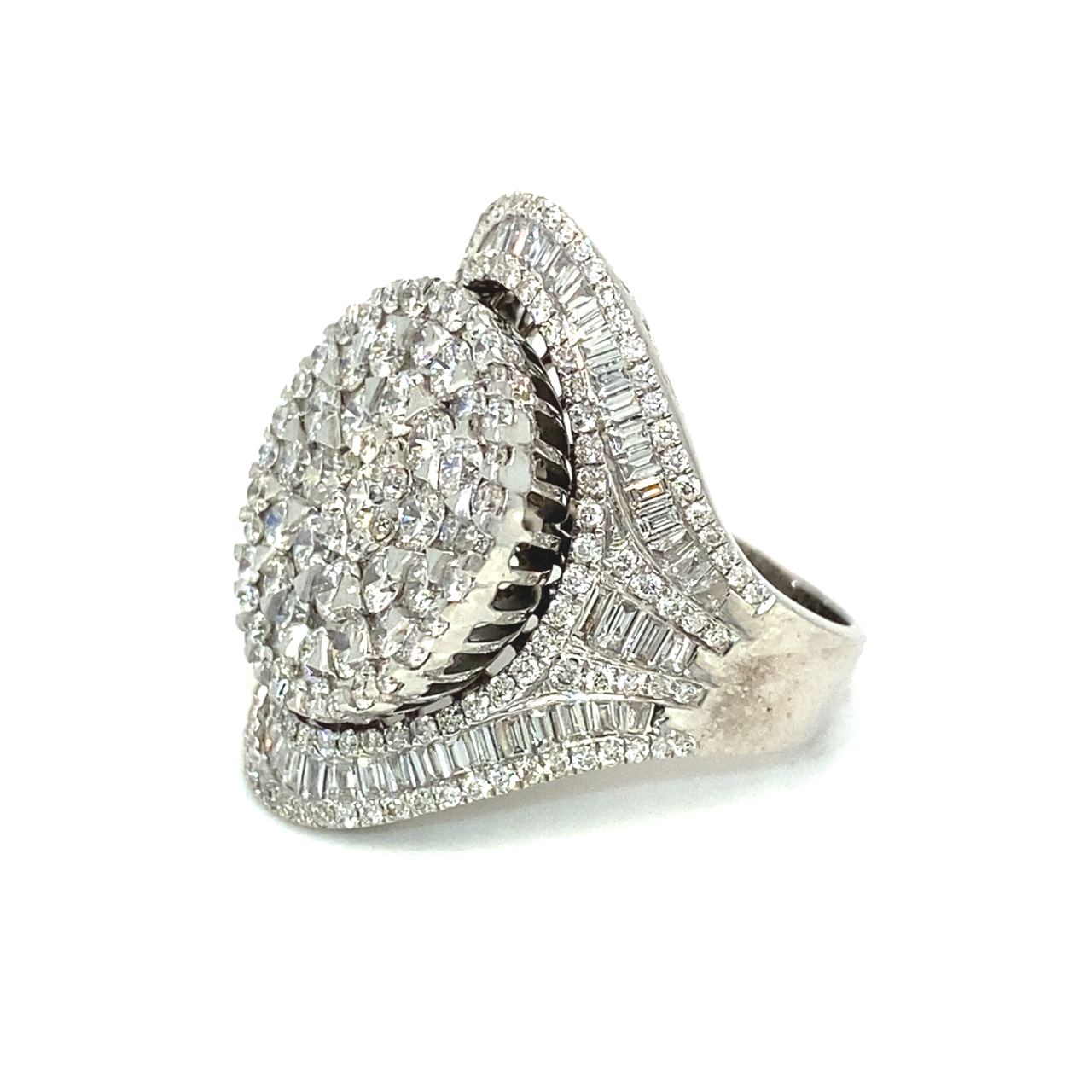18K White Gold Max Theatre Lotus Cluster Diamond Ring