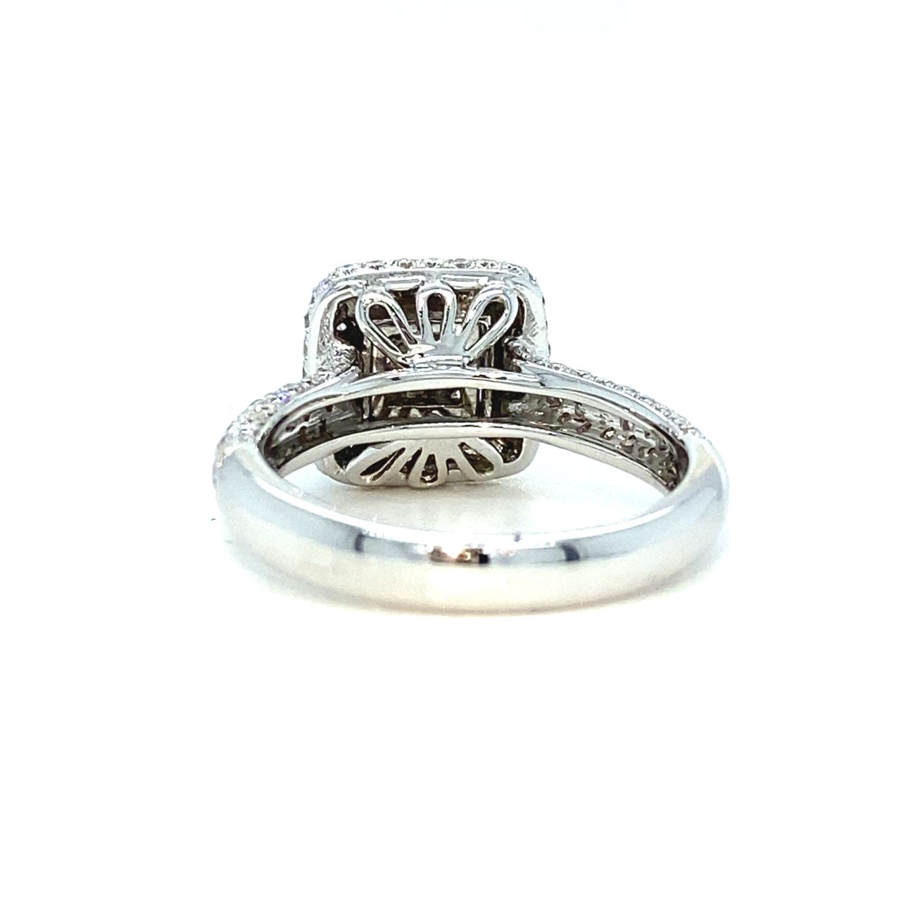 18K White Gold Bubble Shoulder Top Lotus Cluster Diamond Ring