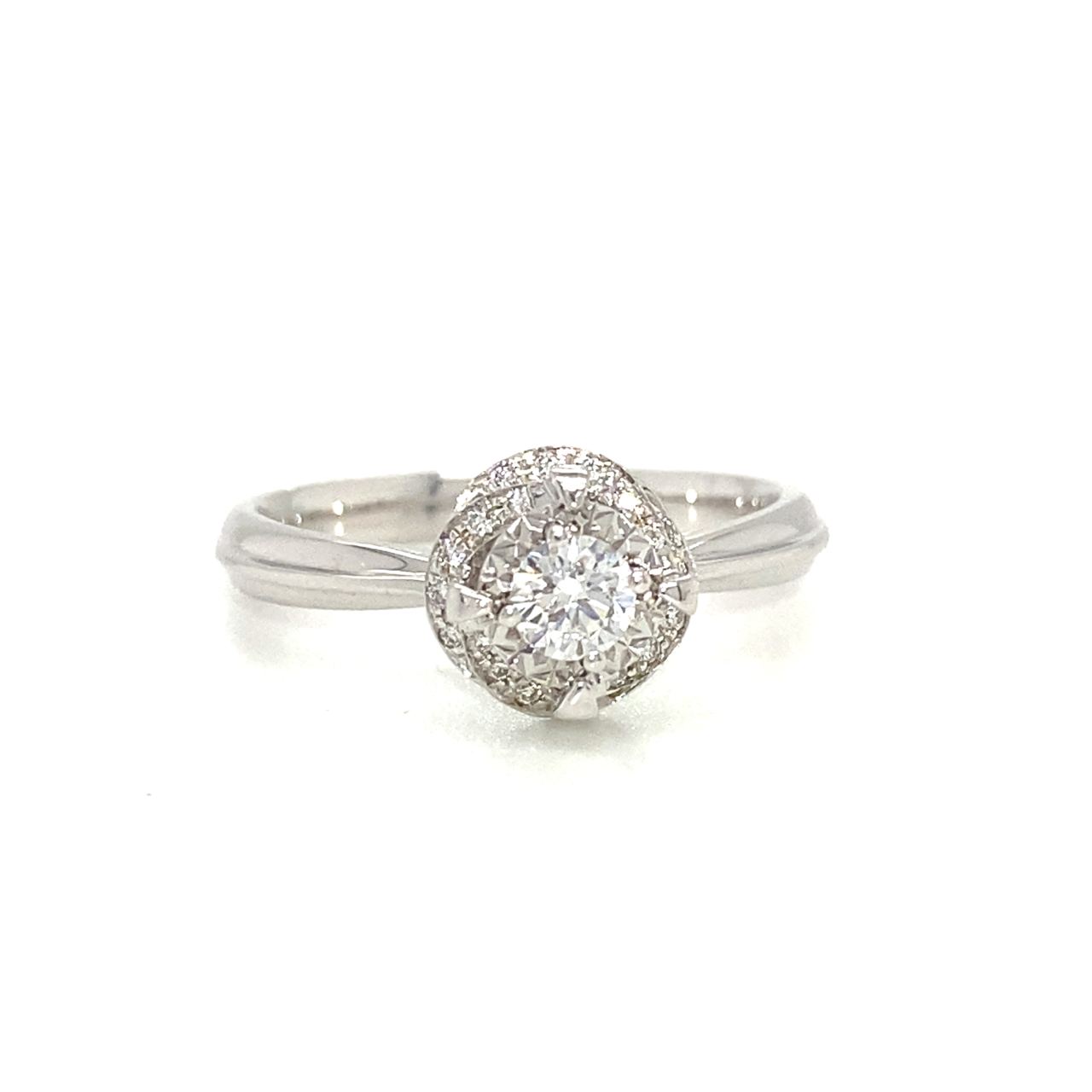 18K White Gold  Lotus Flower Base Diamond Ring