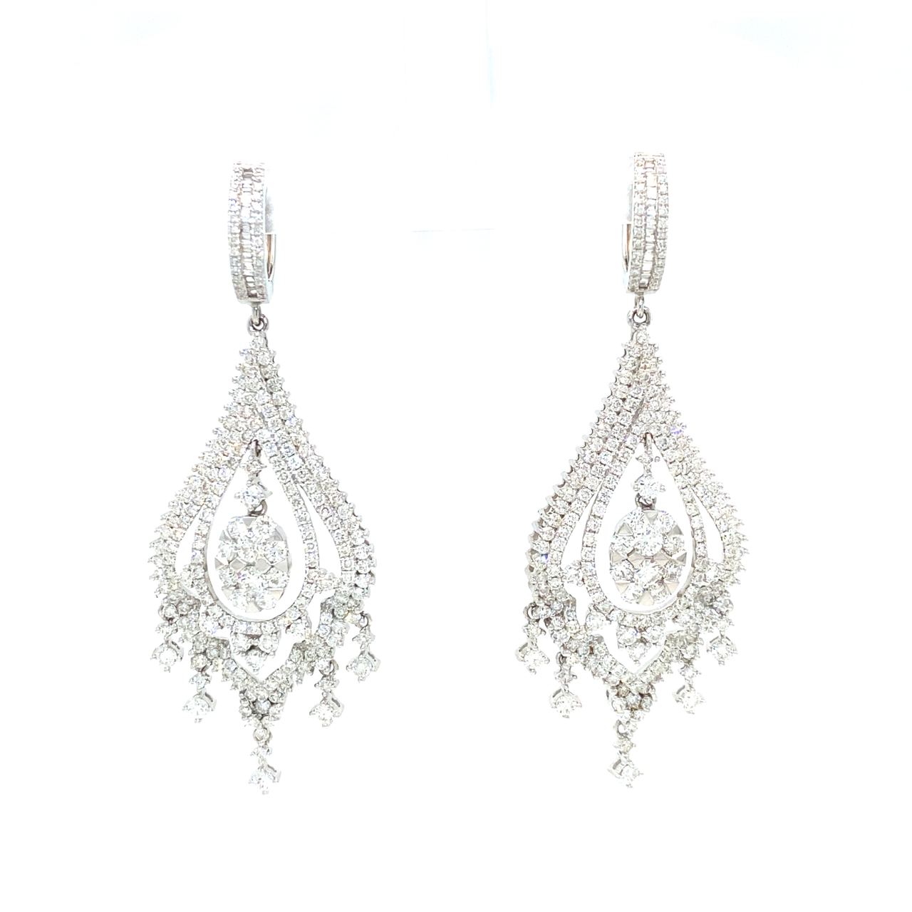18K White Gold Max Chandelier Diamond Earrings