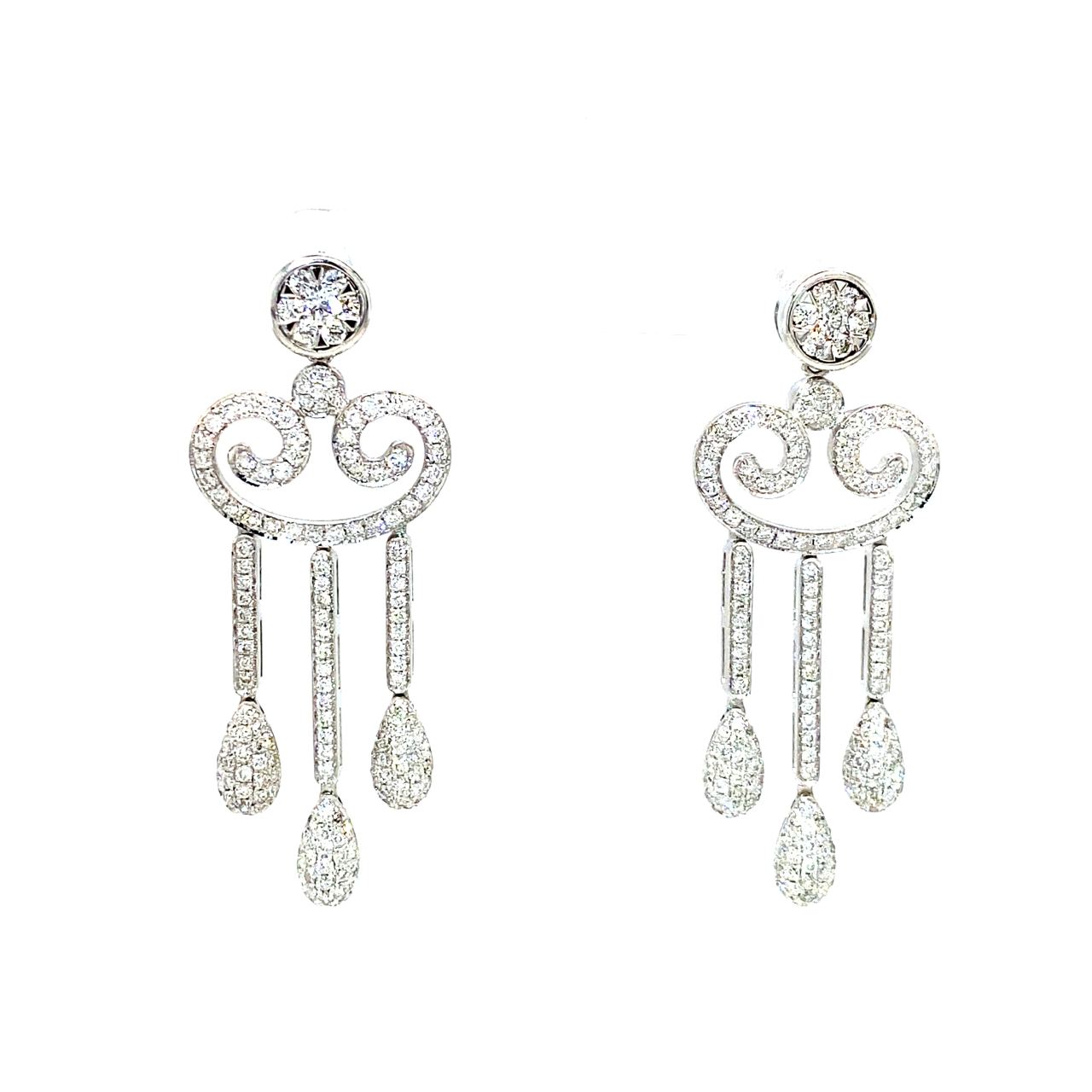 18K White Gold Diamond Earring