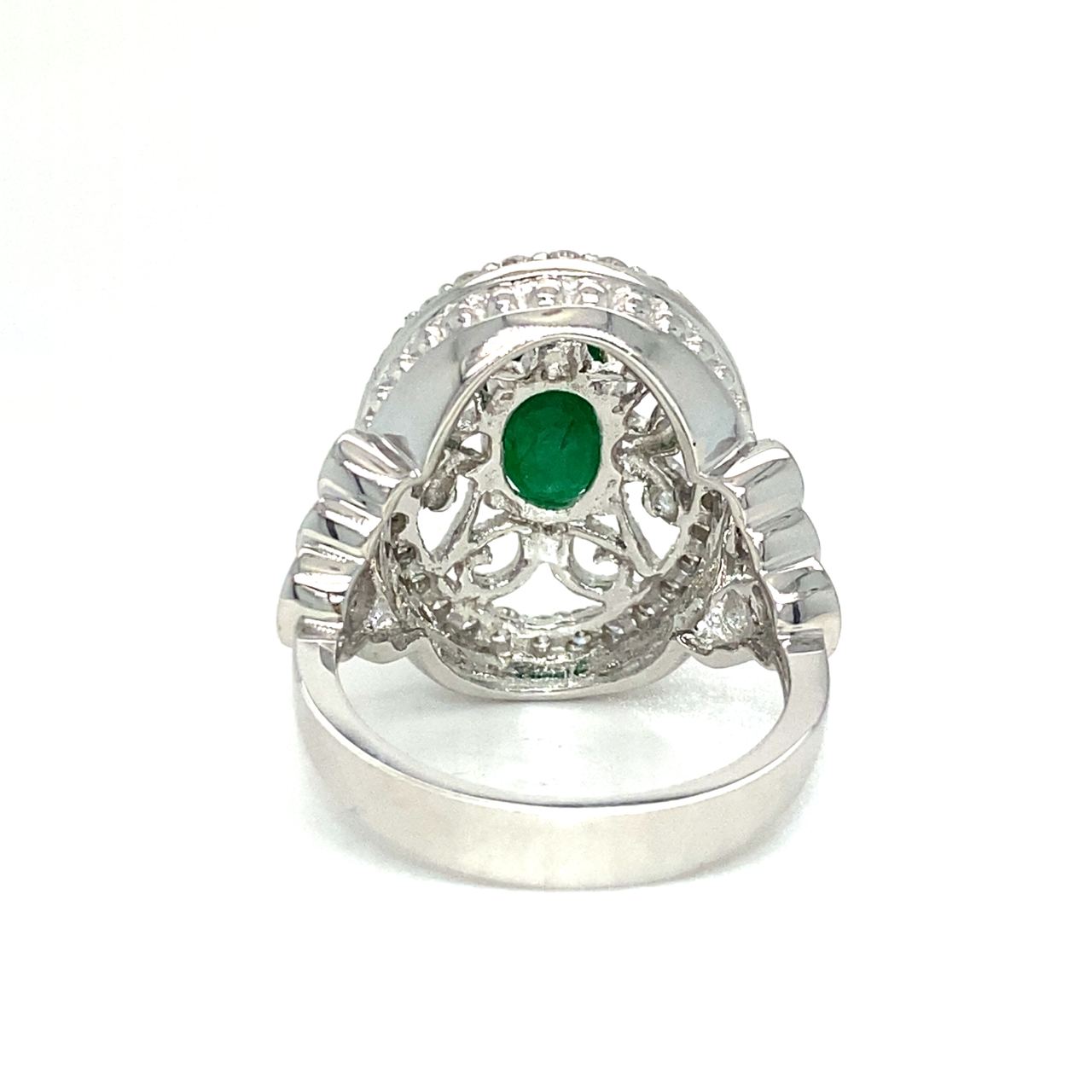 18K White Gold Emerld Ring