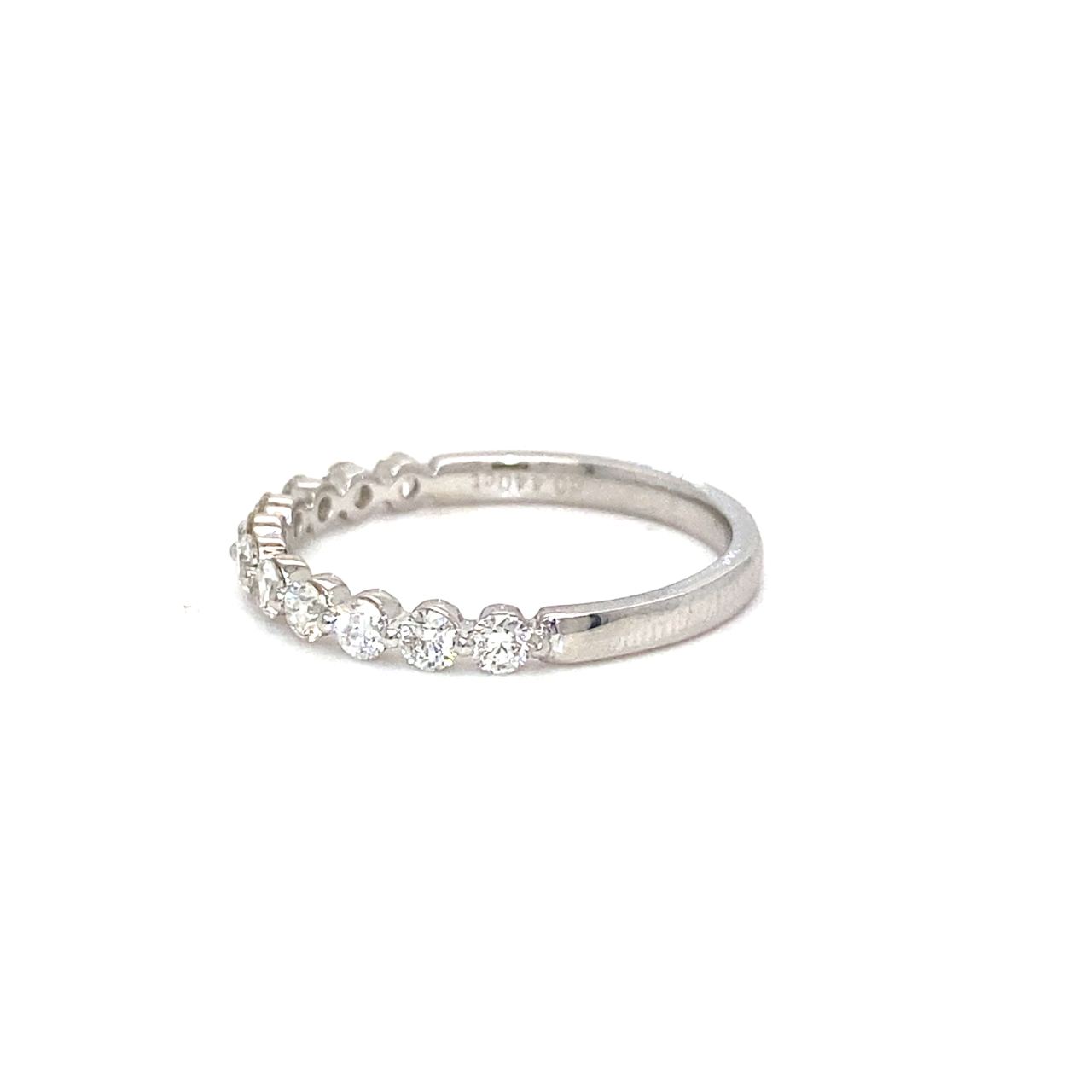 18K White Gold Diamond Ring