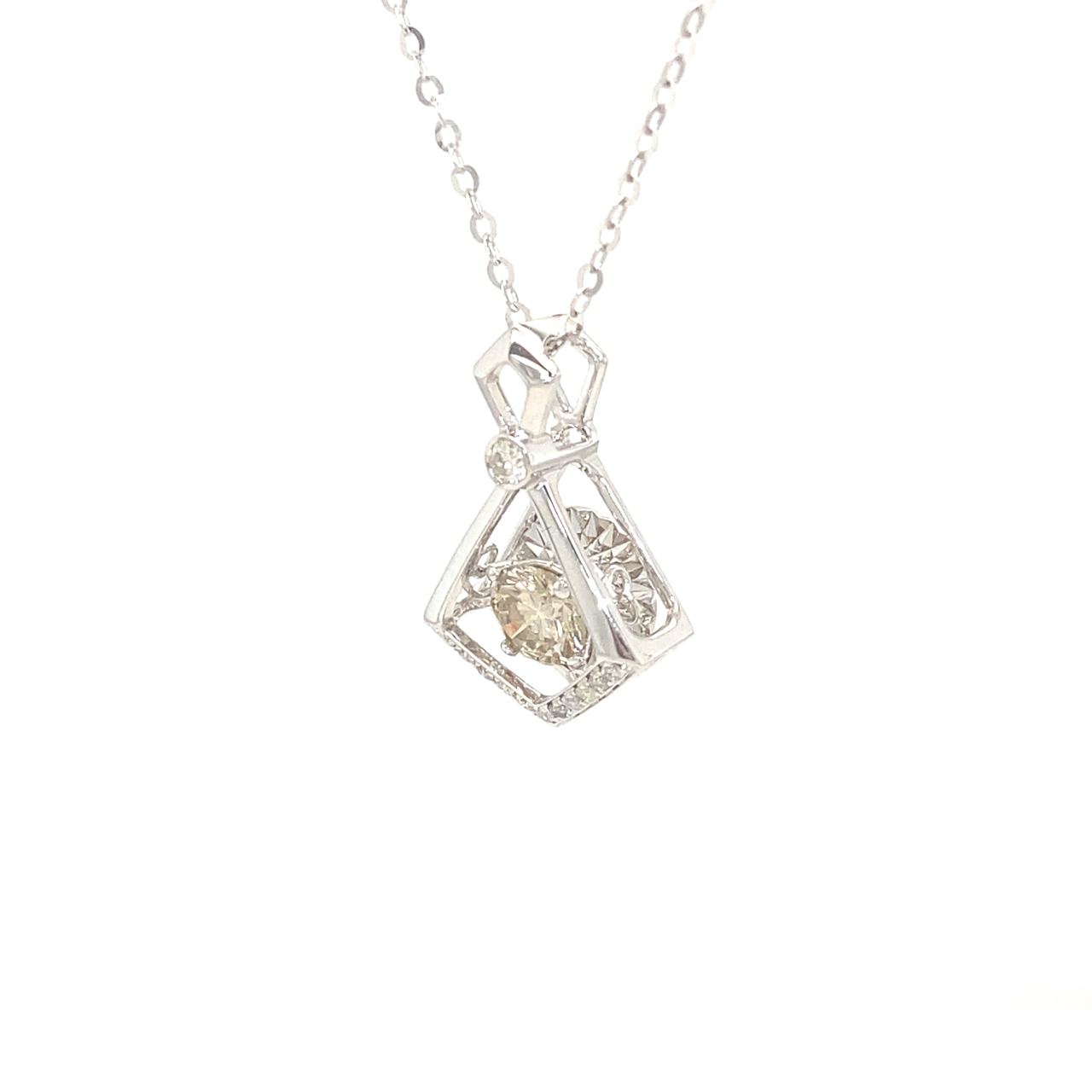 18K White Gold Geometry Triangle Dancing Stone Diamond Necklace