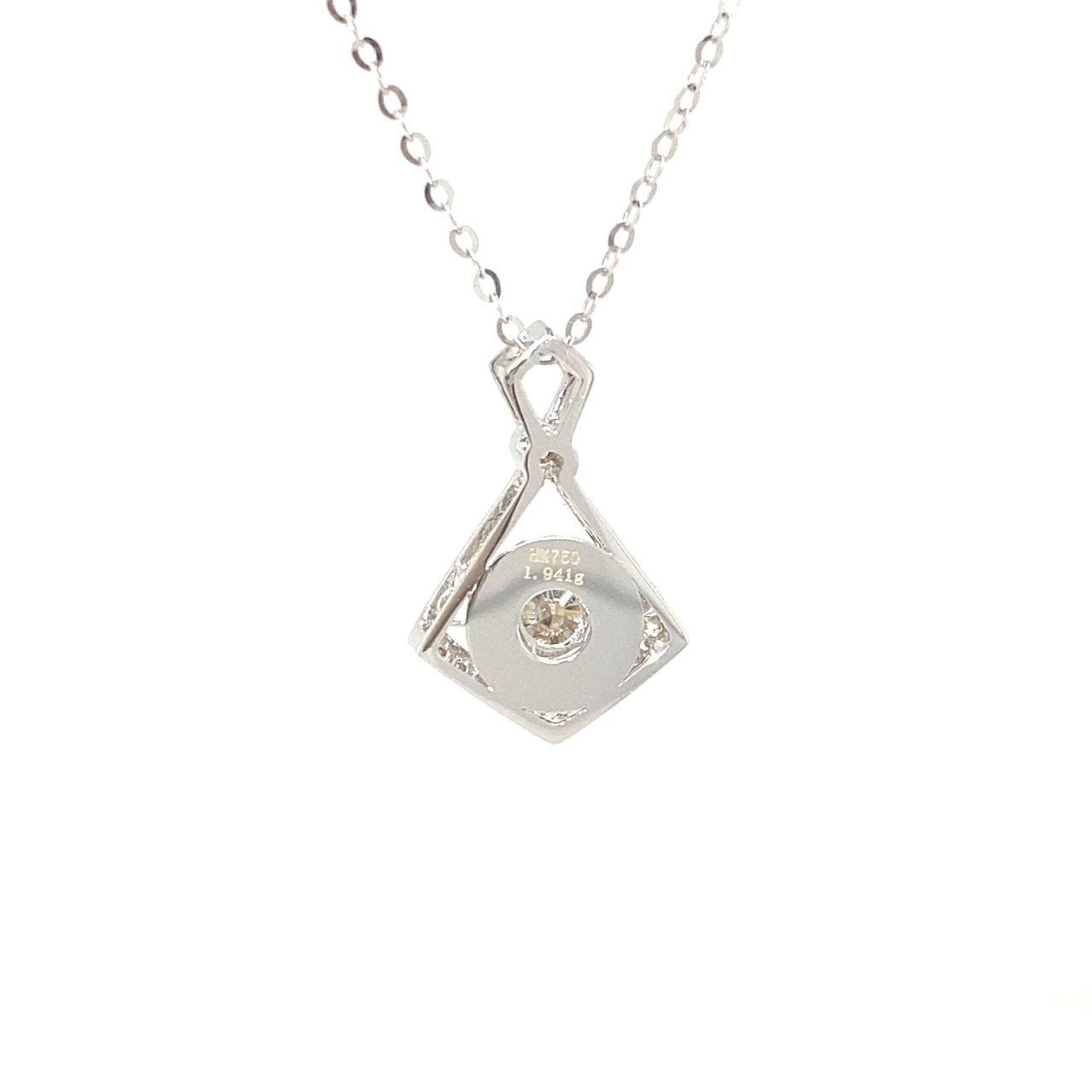 18K White Gold Geometry Triangle Dancing Stone Diamond Necklace