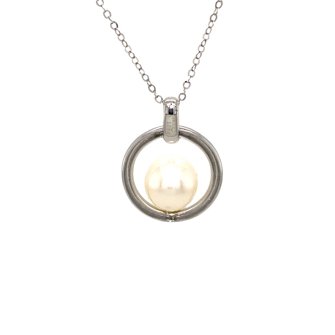 18K White Gold Plain Circle Pearl Diamond Necklace