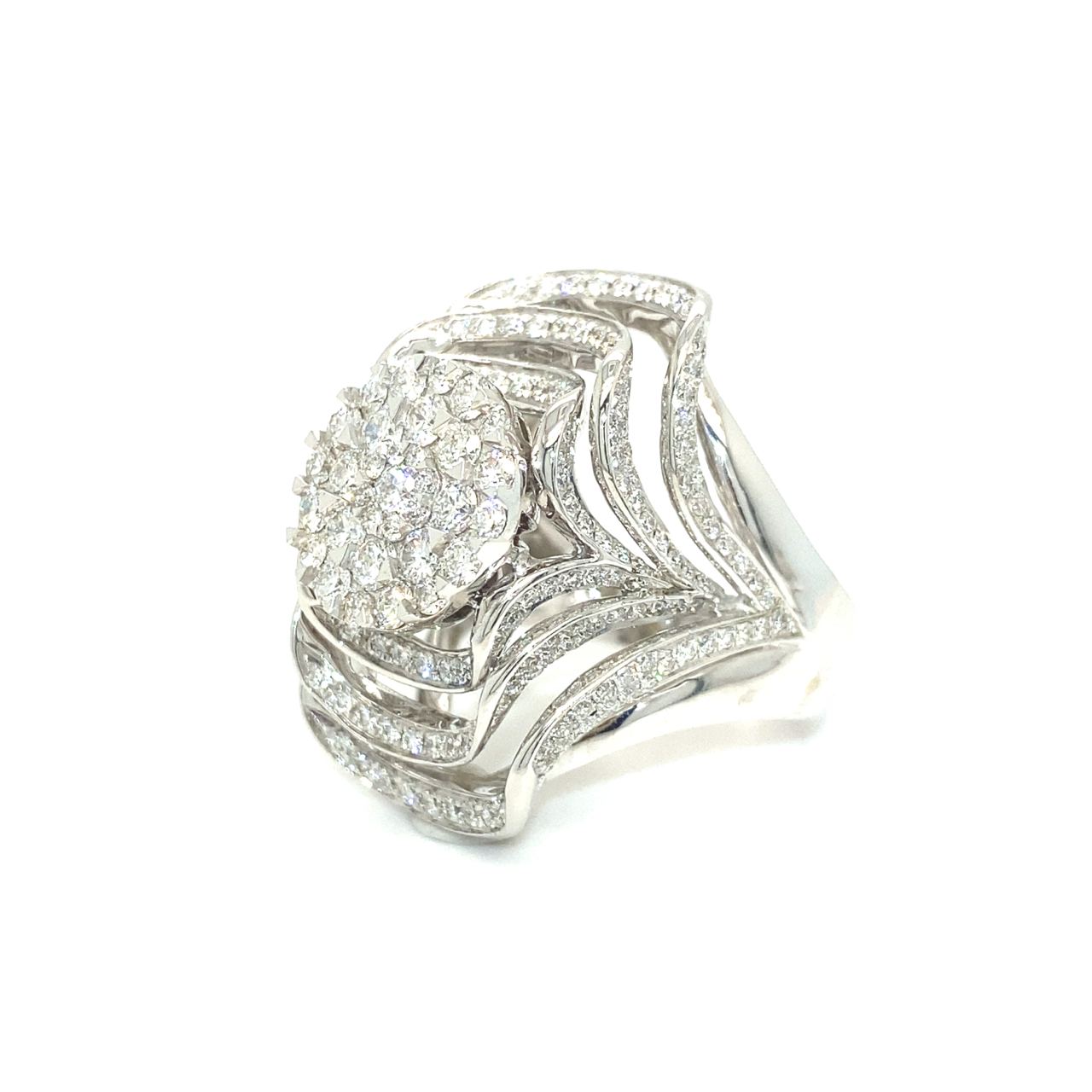 18K White Gold Wavy Ray Cluster Top Diamond RIng