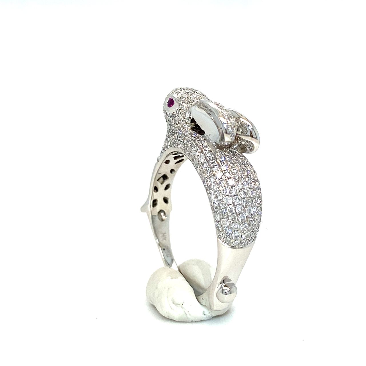 18K White Gold Diamond Ring