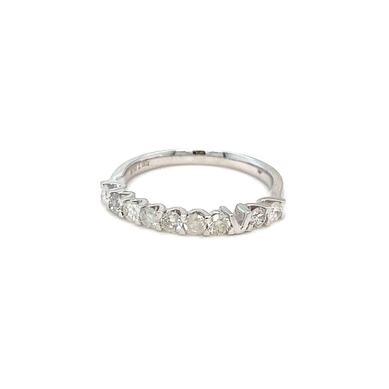 18K White Gold Diamond Ring